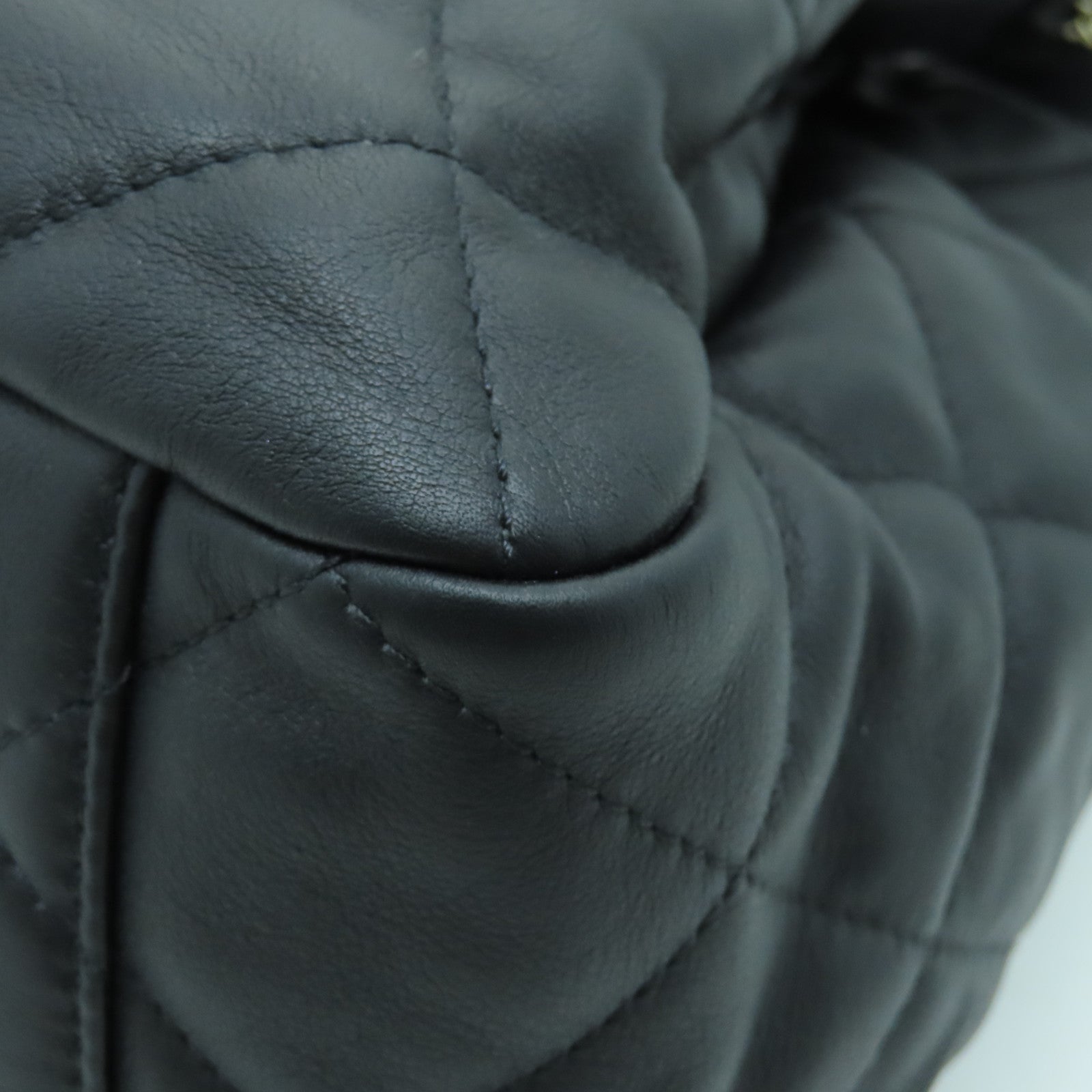 CHANEL 菱格牛皮皮革Chain Shoulder Bag金扣鏈帶肩背袋黑色