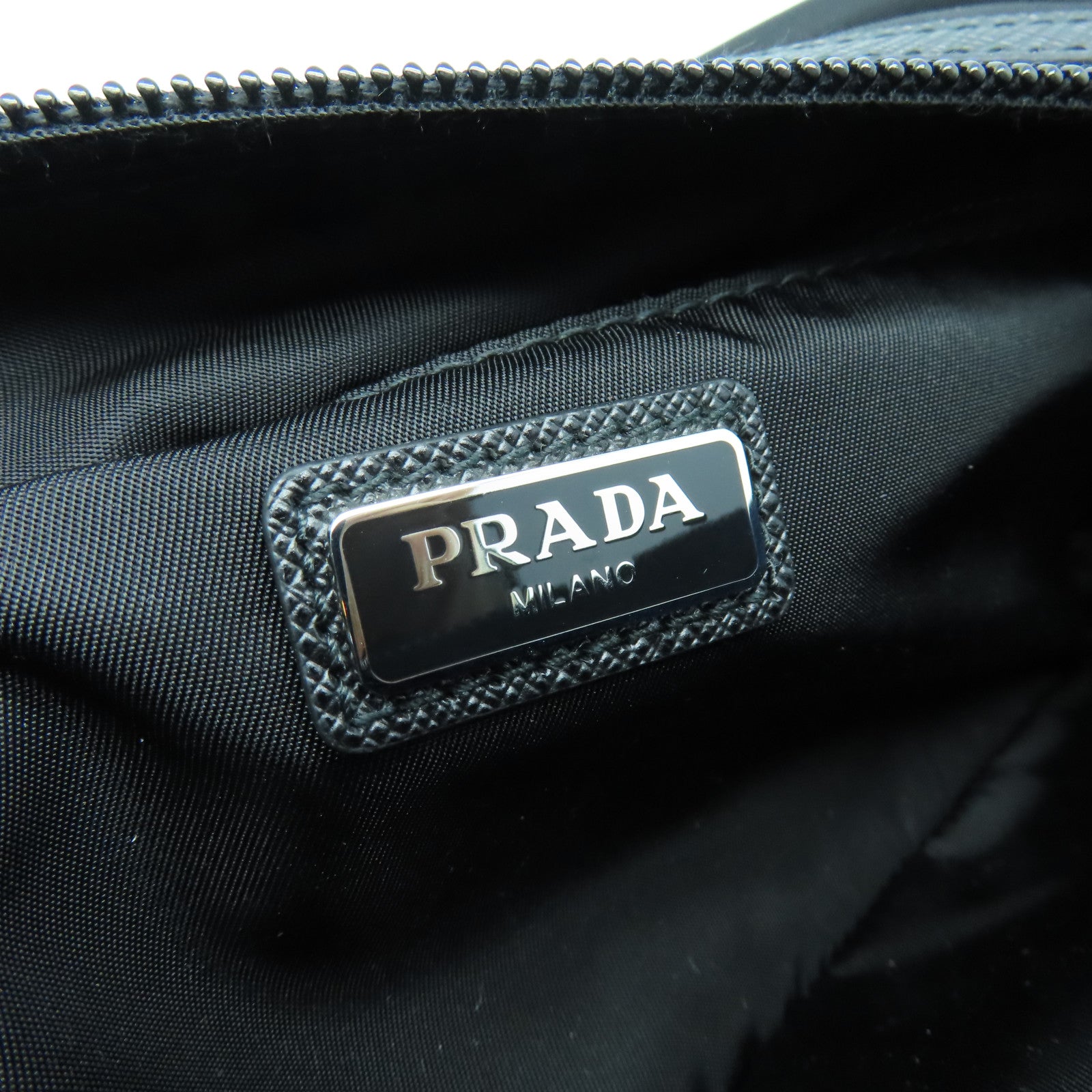 PRADA 尼龍Handbag銀扣手挽袋黑色