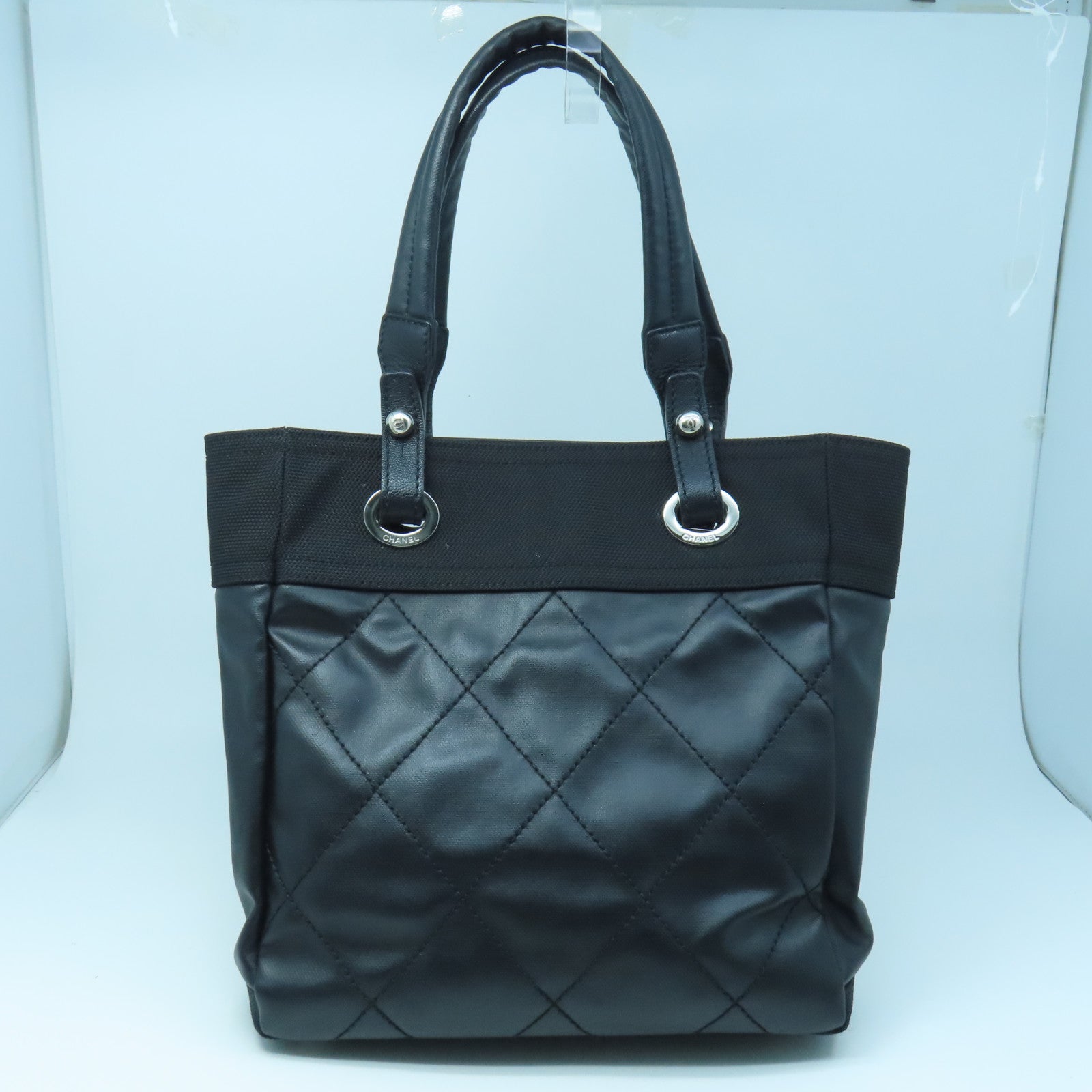 CHANEL cowhide leather Handbag silver buckle handle bag black