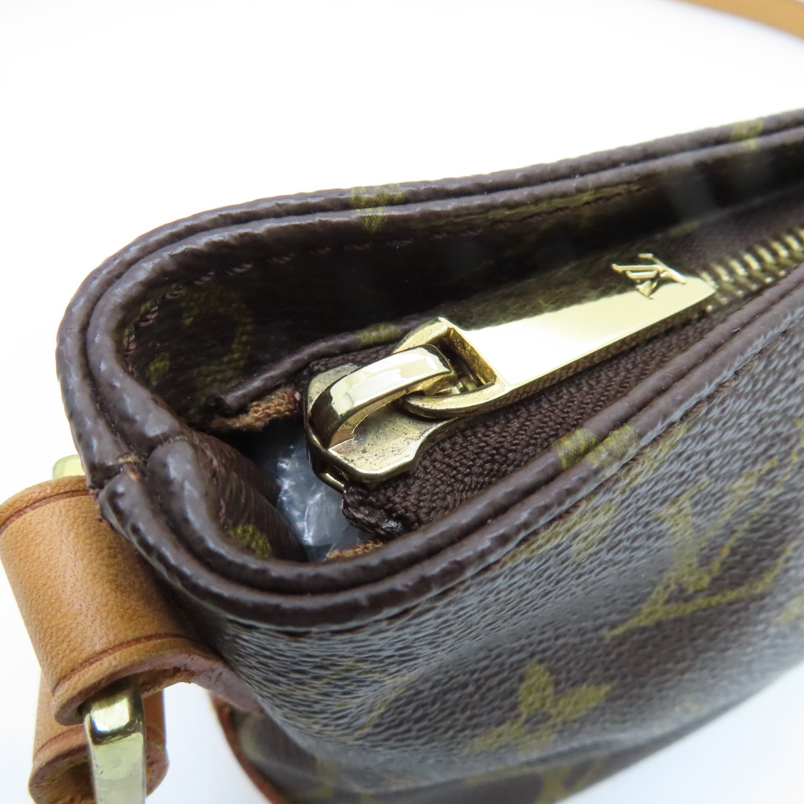 LOUIS VUITTON Monogram Trotteur Gold Buckle Shoulder Bag Brown