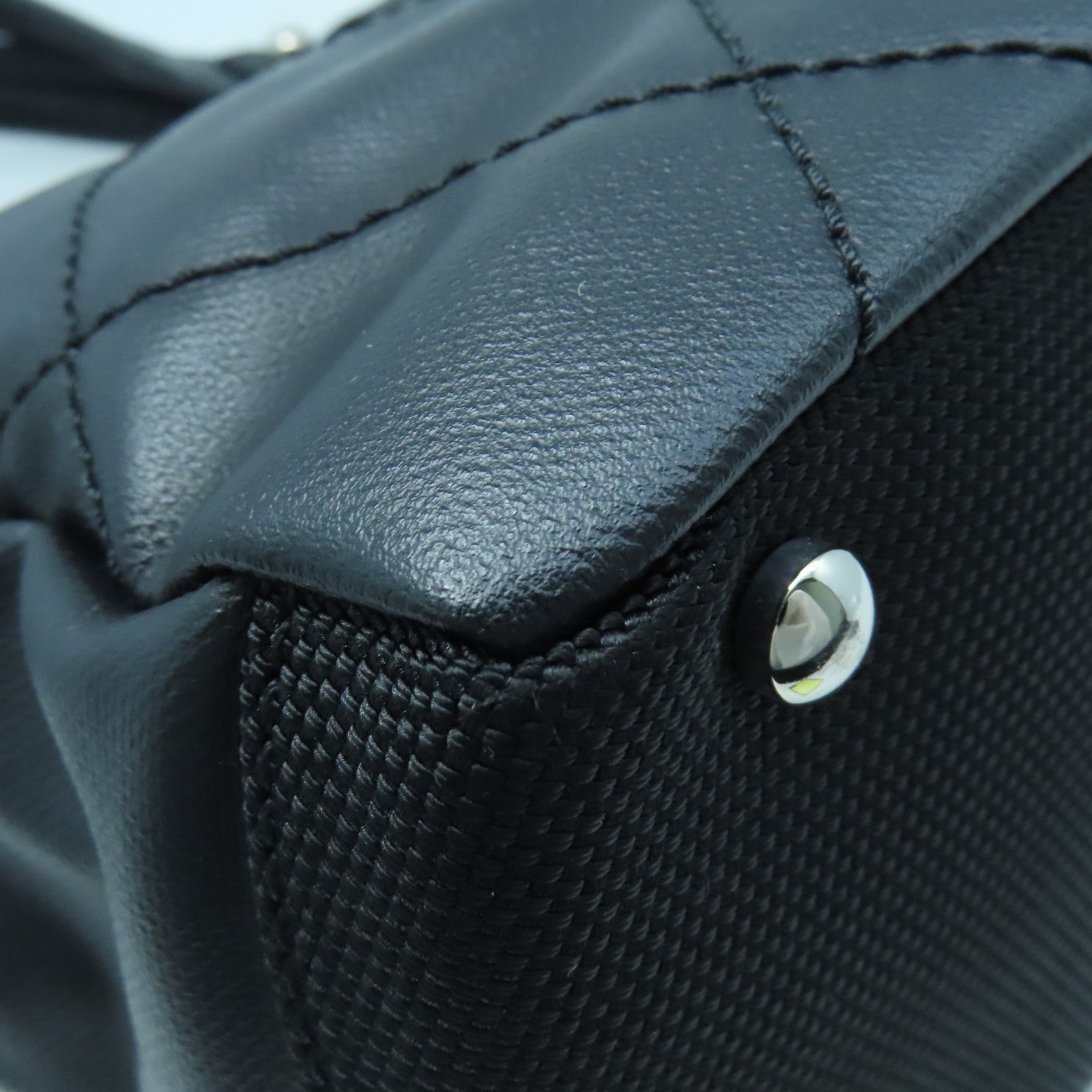CHANEL cowhide leather Handbag silver buckle handle bag black
