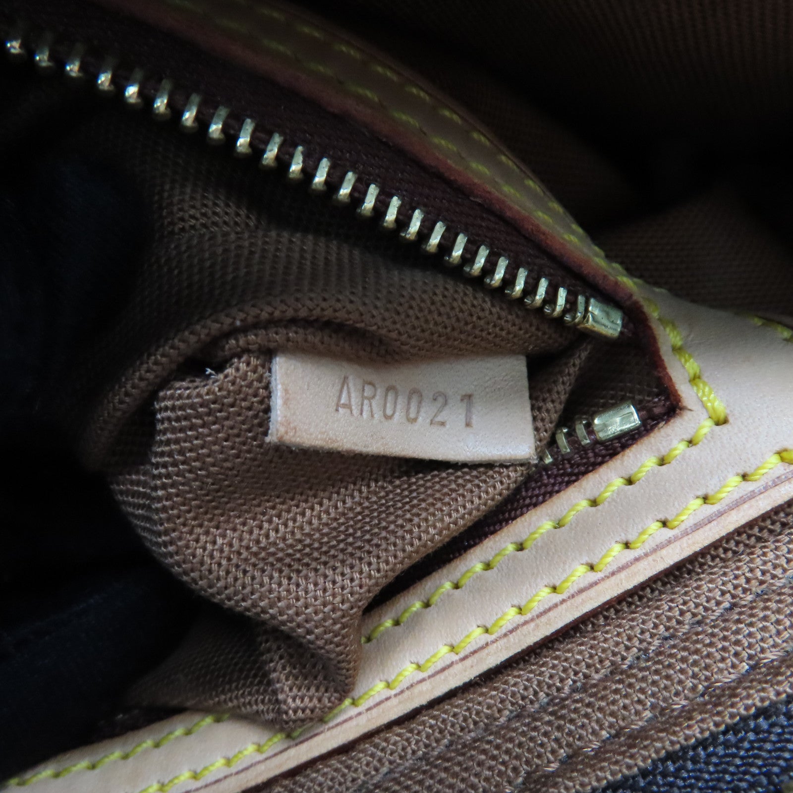 LOUIS VUITTON Monogram Trotteur Gold Buckle Shoulder Bag Brown