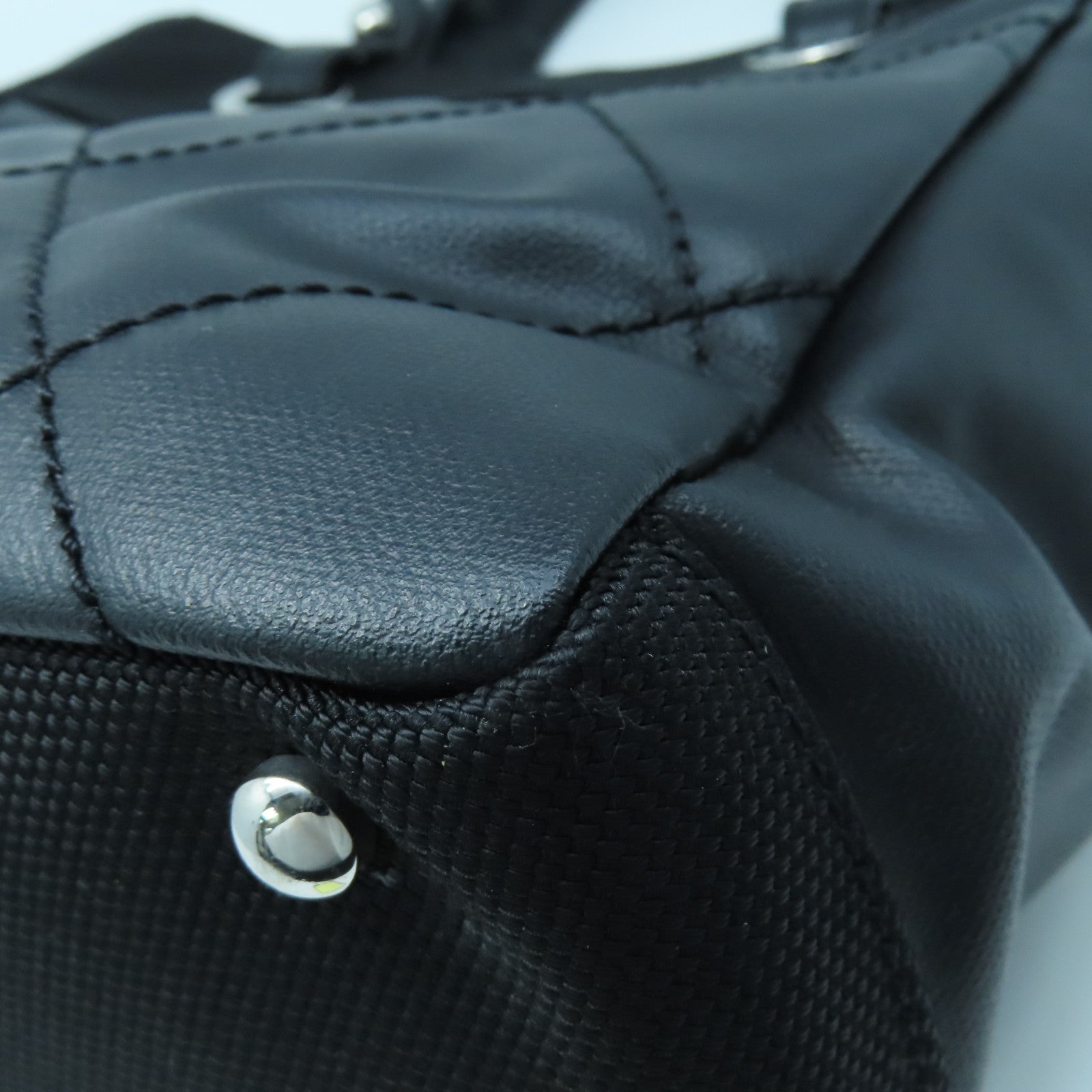 CHANEL cowhide leather Handbag silver buckle handle bag black