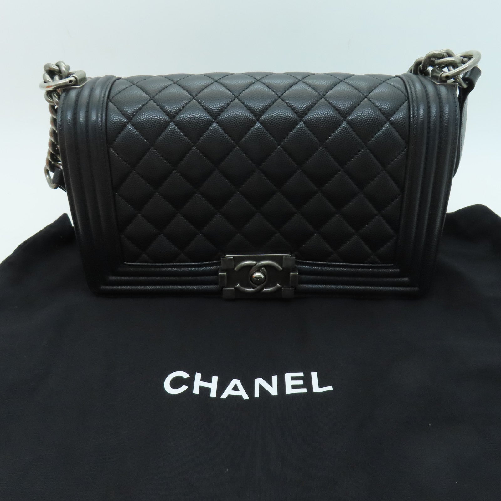 CHANEL 【激減優惠】菱格Caviar皮革Boy 25cm銀扣手挽肩背兩用袋黑色