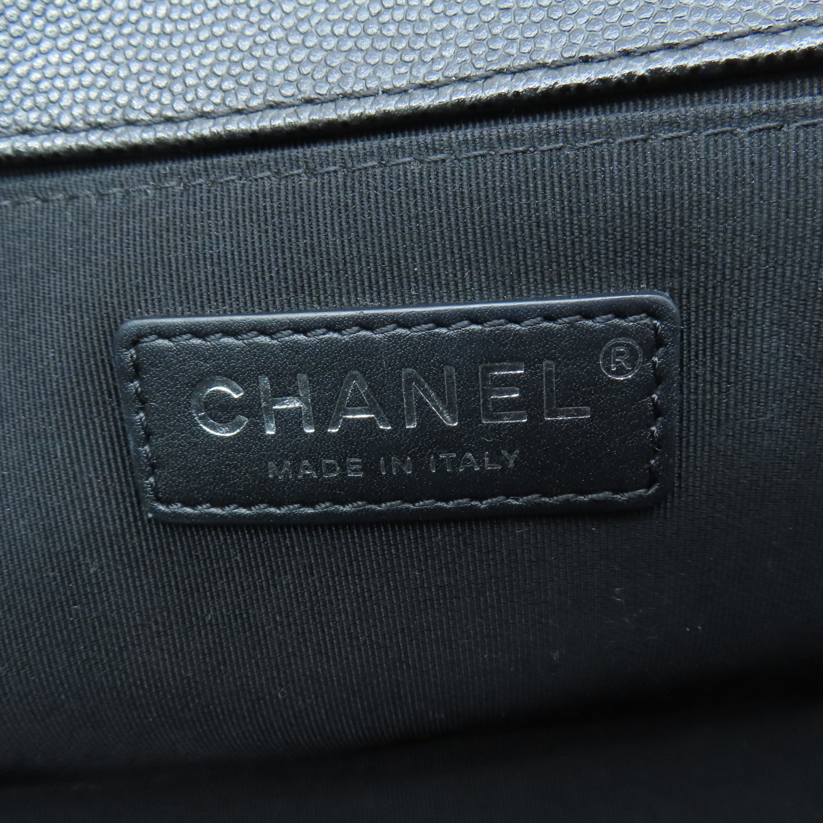 CHANEL 【激減優惠】菱格Caviar皮革Boy 25cm銀扣手挽肩背兩用袋黑色