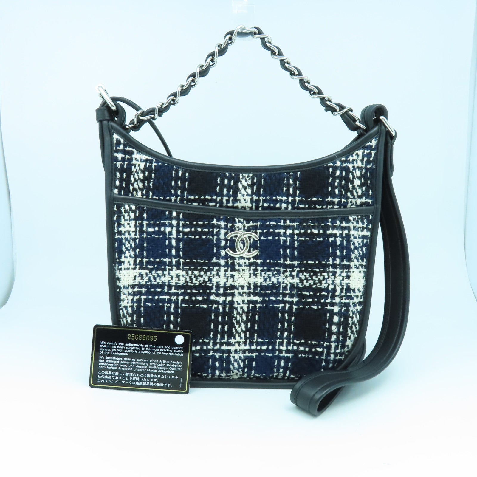 CHANEL 斜紋軟呢/牛皮皮革2 way Shoulder Bag銀扣手挽肩背兩用袋黑色/藍色