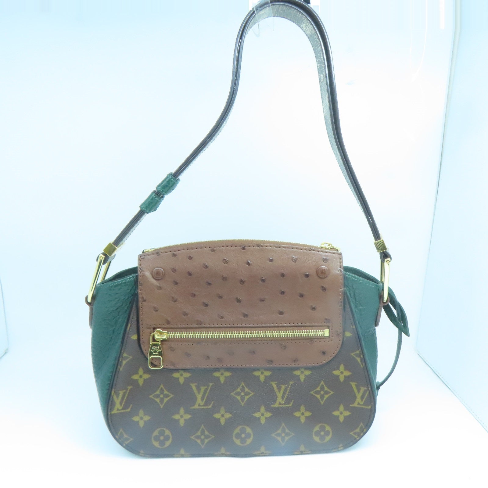 LOUIS VUITTON Ostrich Leather Monogram Majestueux Gold