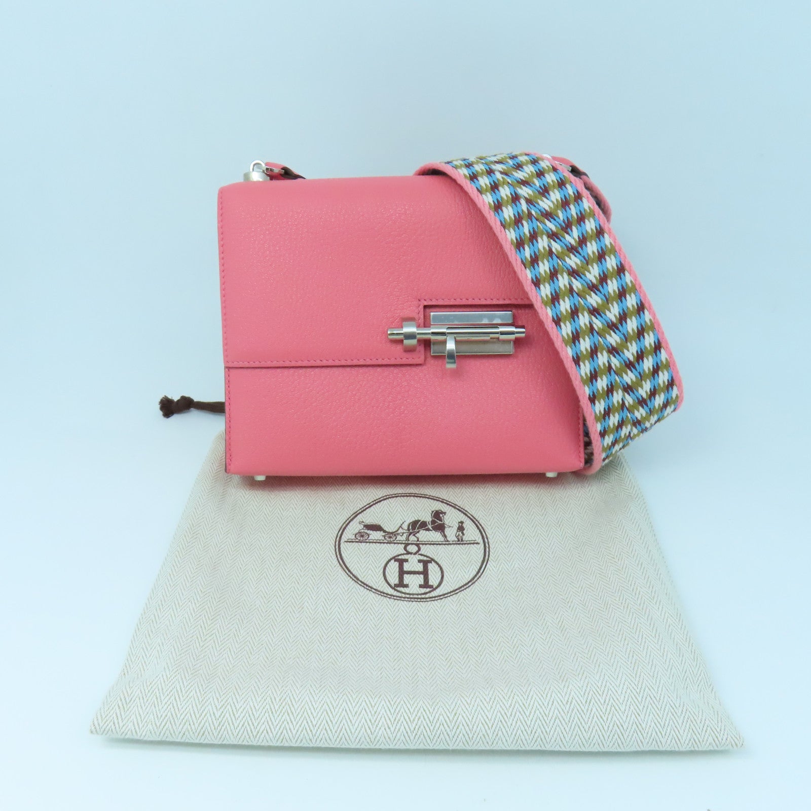 HERMES Chevre皮革Mini Verrou银扣肩背袋夏日玫瑰粉