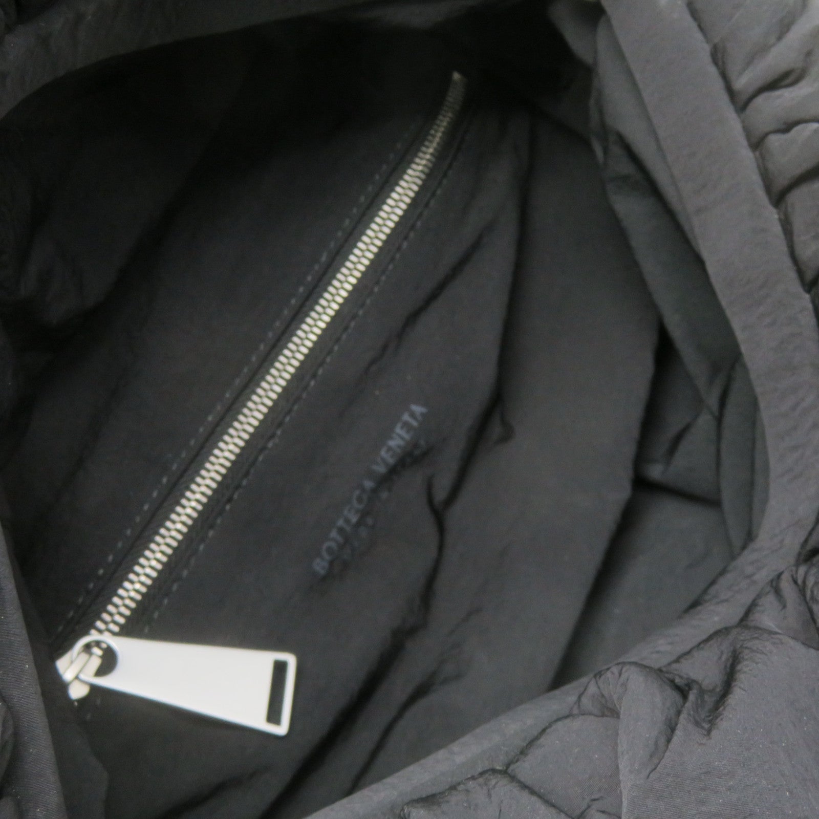 BOTTEGA VENETA 尼龙Body Pouch腰包黑色