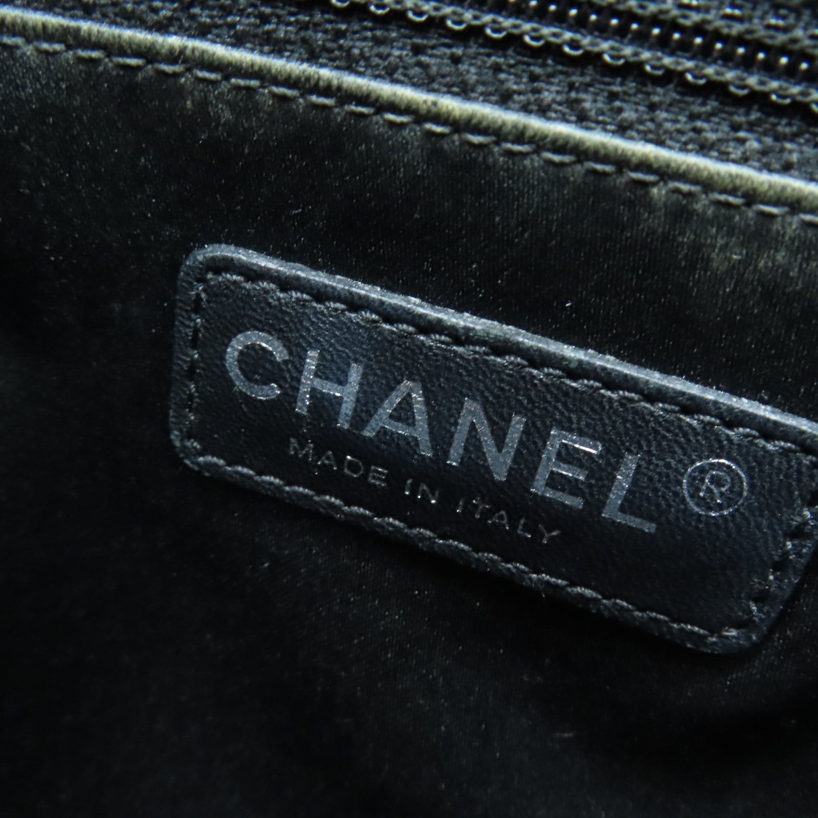 CHANEL 菱格Caviar皮革GST銀扣鏈帶肩背袋黑色