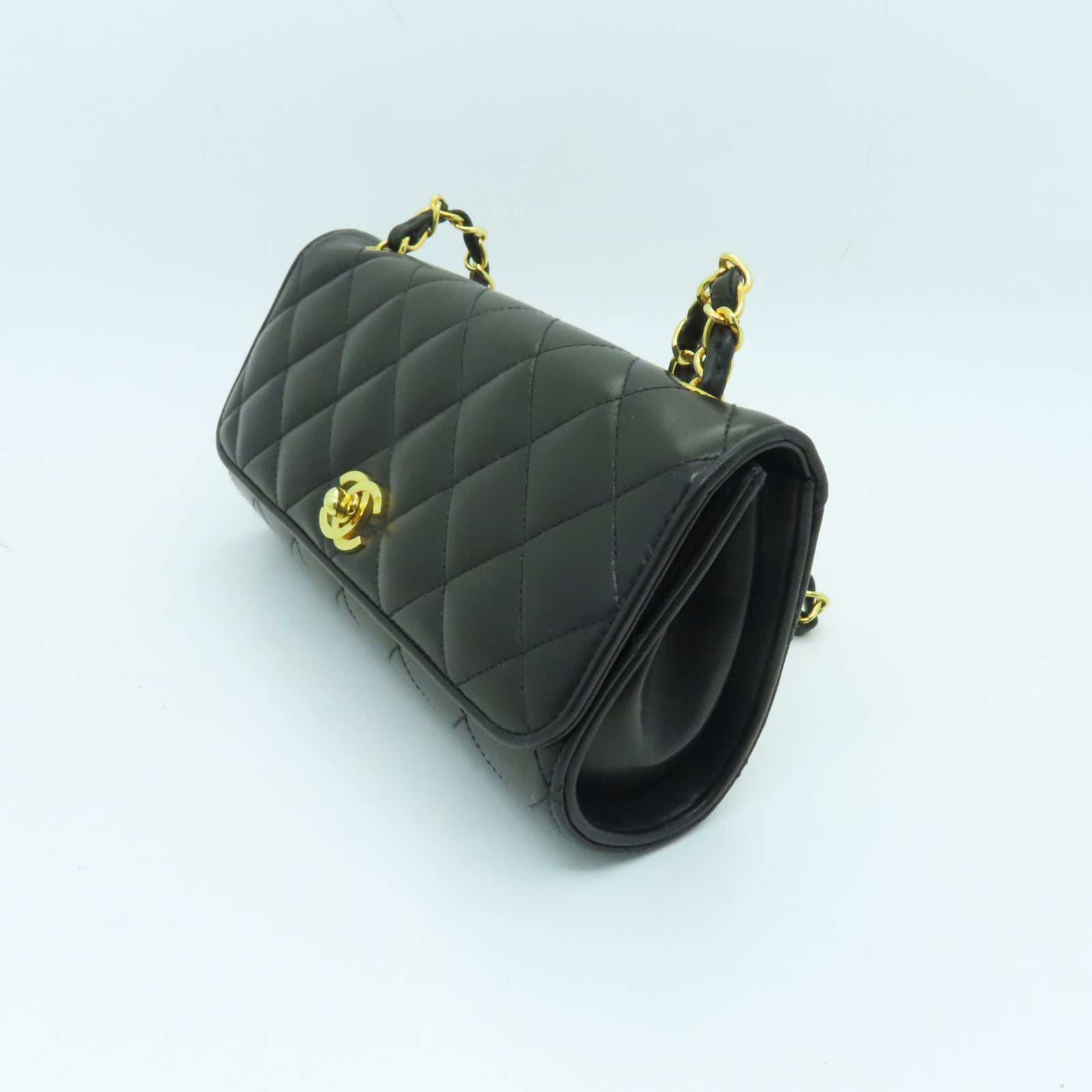 CHANEL 菱格牛皮皮革Chain Shoulder Bag金扣鏈帶肩背袋黑色