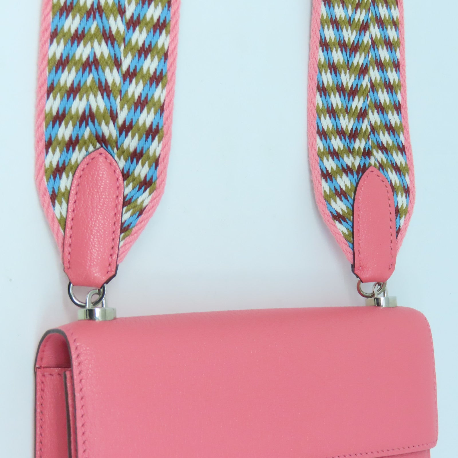 HERMES Chevre皮革Mini Verrou银扣肩背袋夏日玫瑰粉