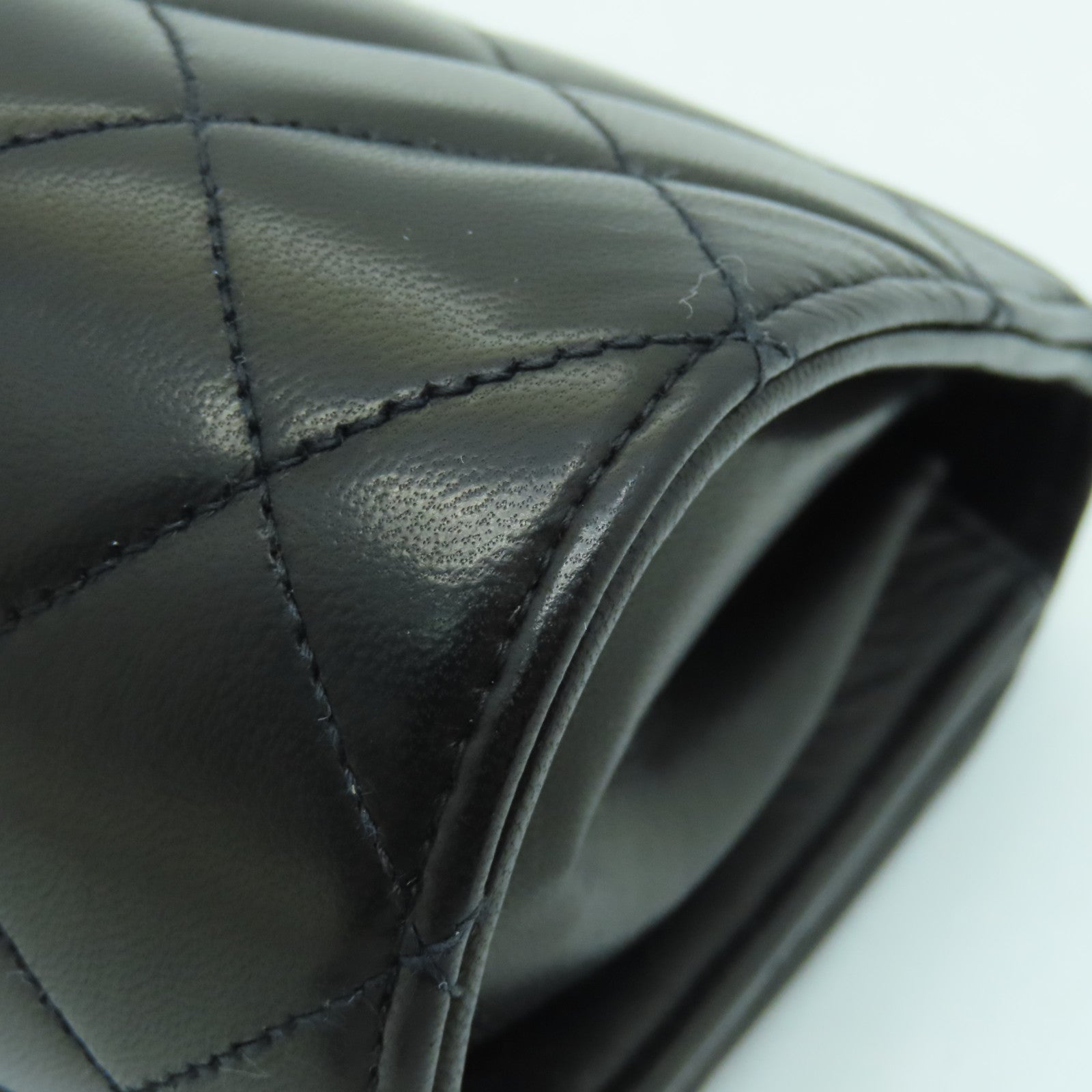 CHANEL 菱格牛皮皮革Chain Shoulder Bag金扣鏈帶肩背袋黑色