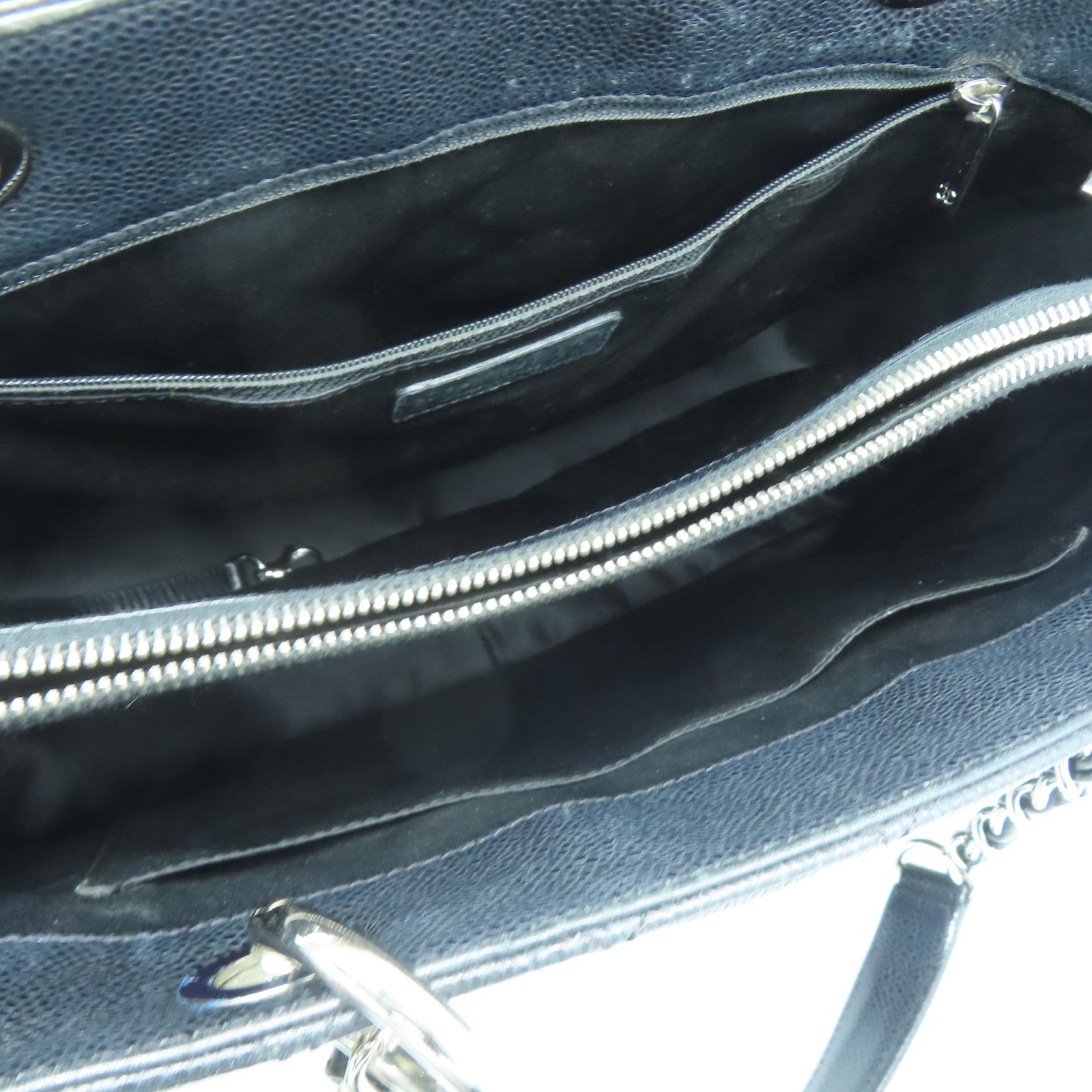 CHANEL 菱格Caviar皮革GST Grand Shopping Tote Bag银扣手挽袋黑色