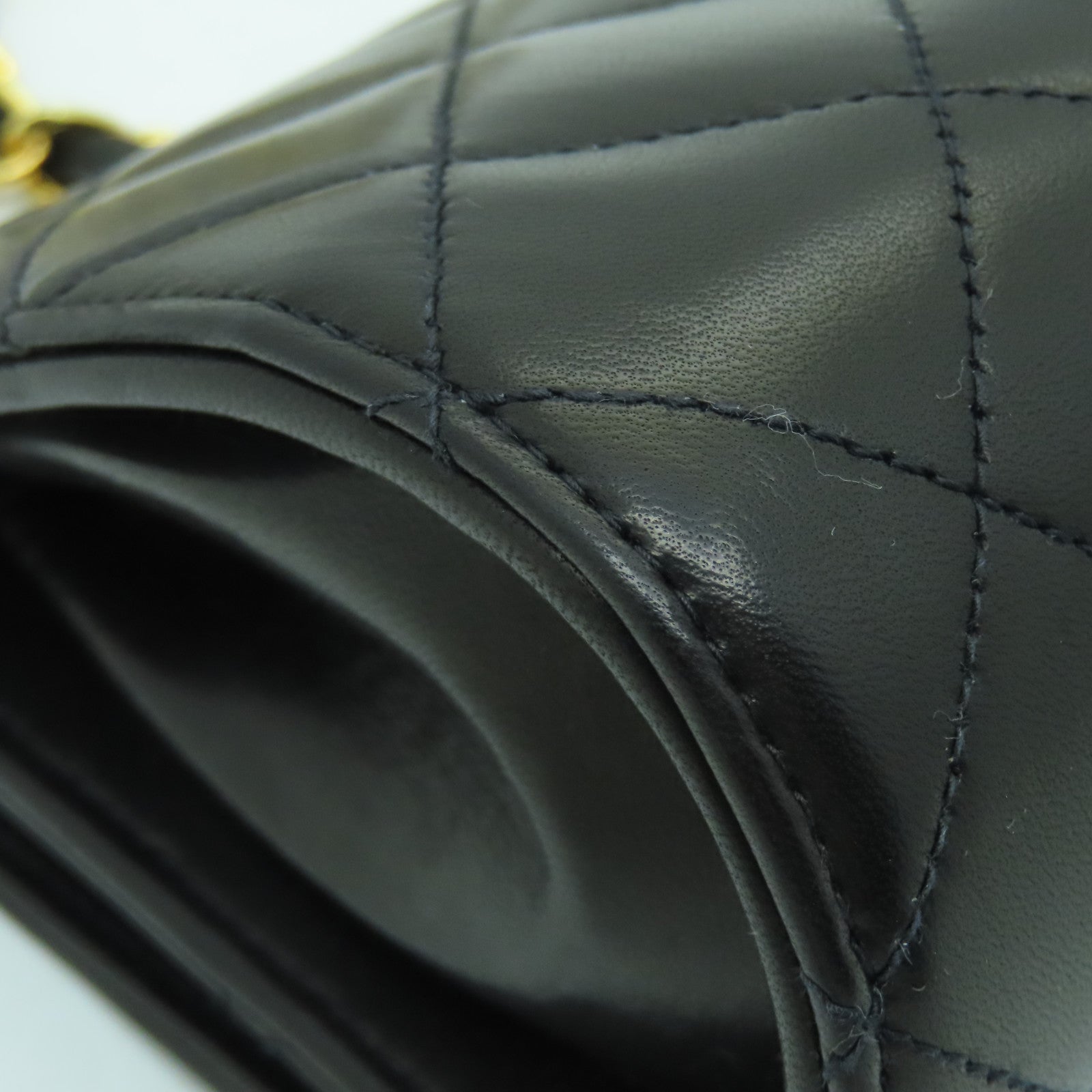 CHANEL 菱格牛皮皮革Chain Shoulder Bag金扣鏈帶肩背袋黑色