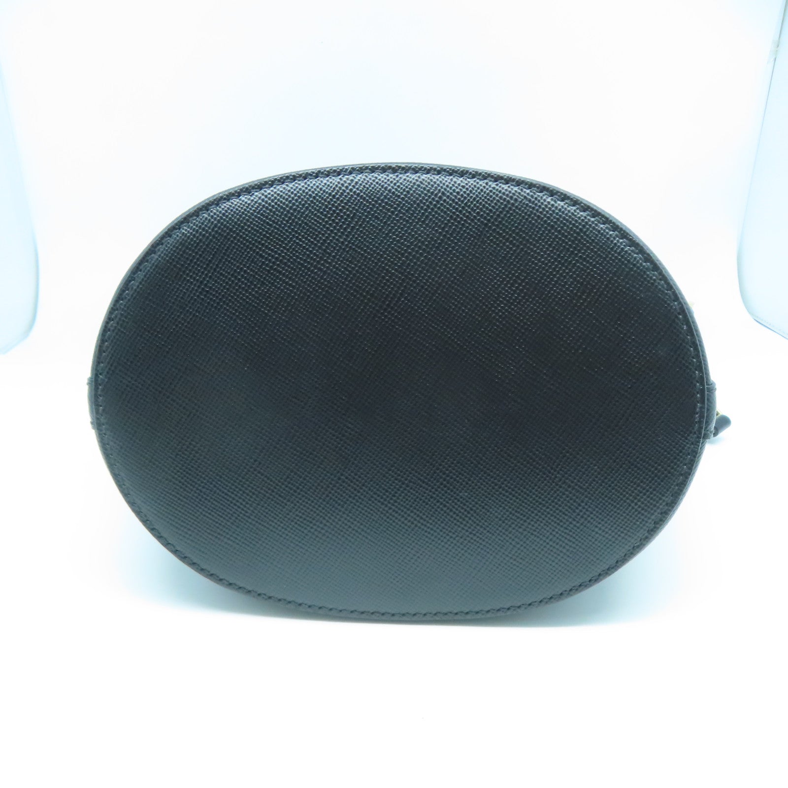 PRADA Saffiano Cuir皮革Hobo Bag金扣肩背袋
