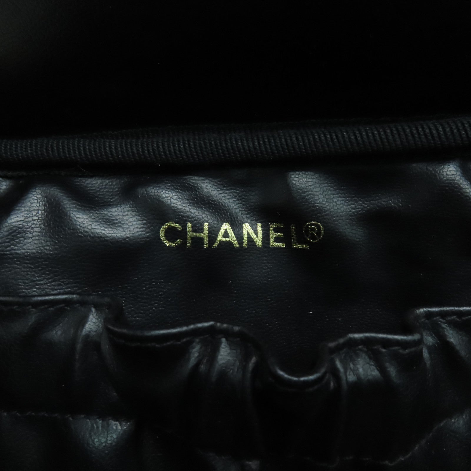 CHANEL 菱格牛皮皮革Handbag金扣手挽袋黑色