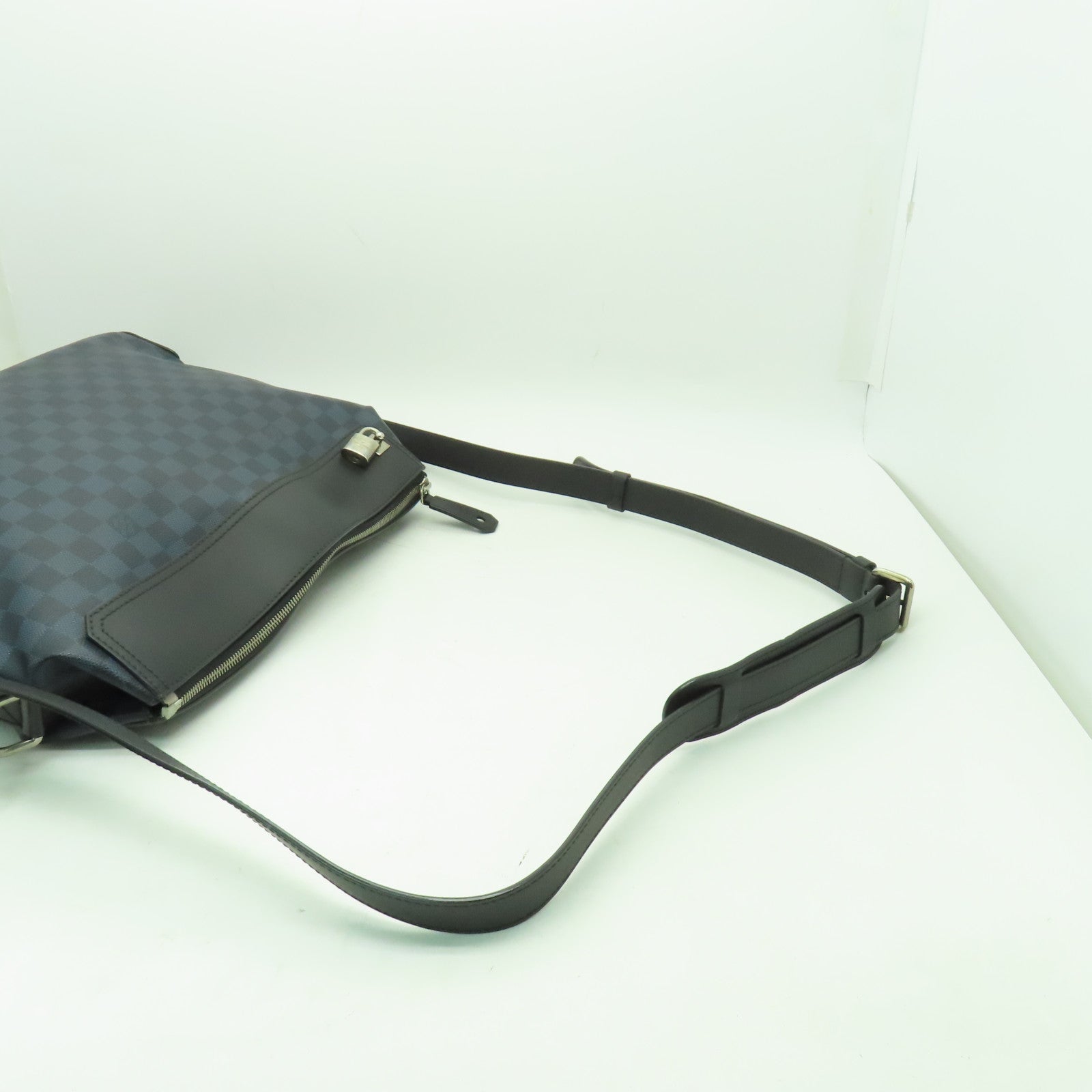 LOUIS VUITTON Damier Cobalt Greenwich銀扣手挽肩背兩用袋深藍色