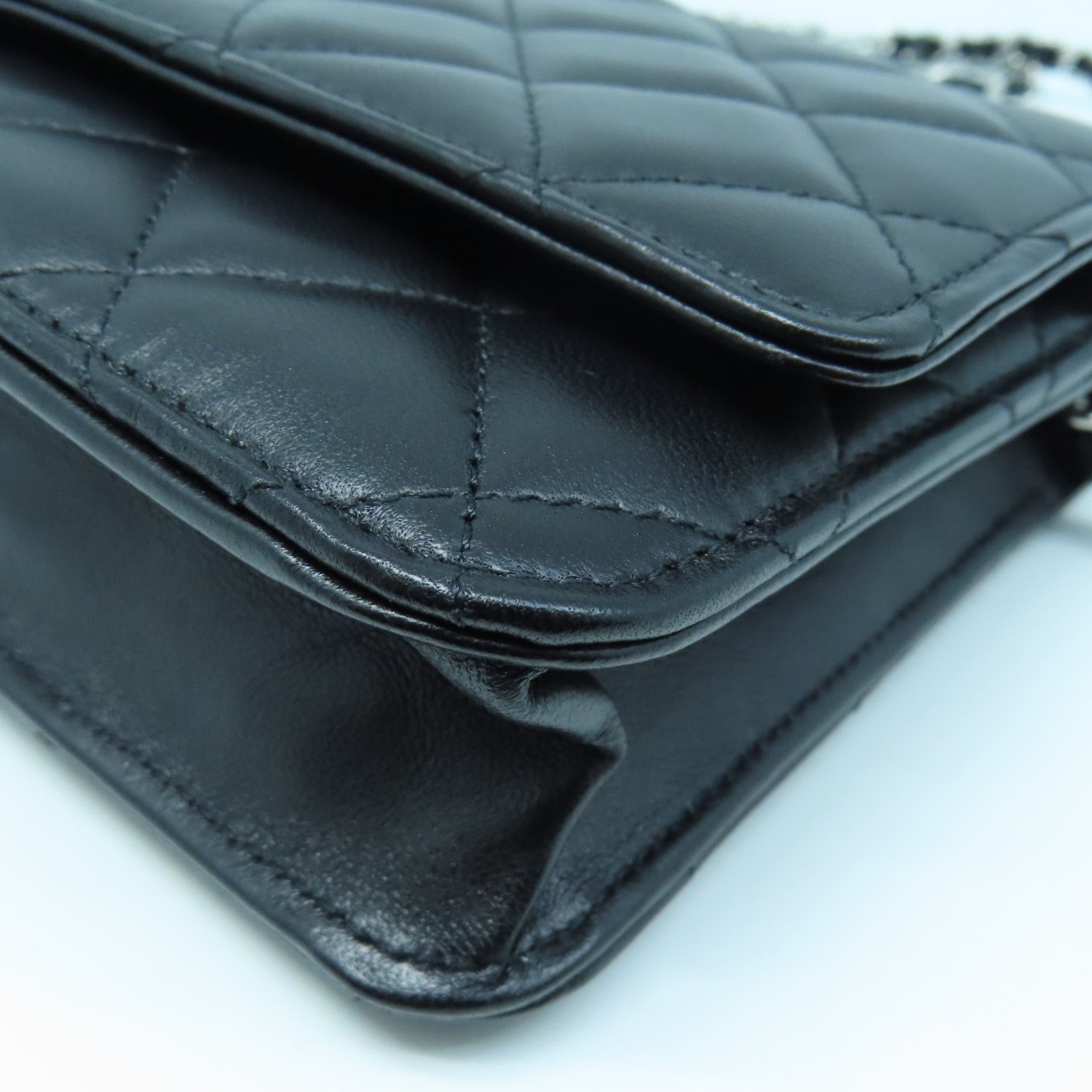 CHANEL Rhombus Sheepskin Leather Wallet On Chain Silver Buckle Wallet Shoulder Bag Black