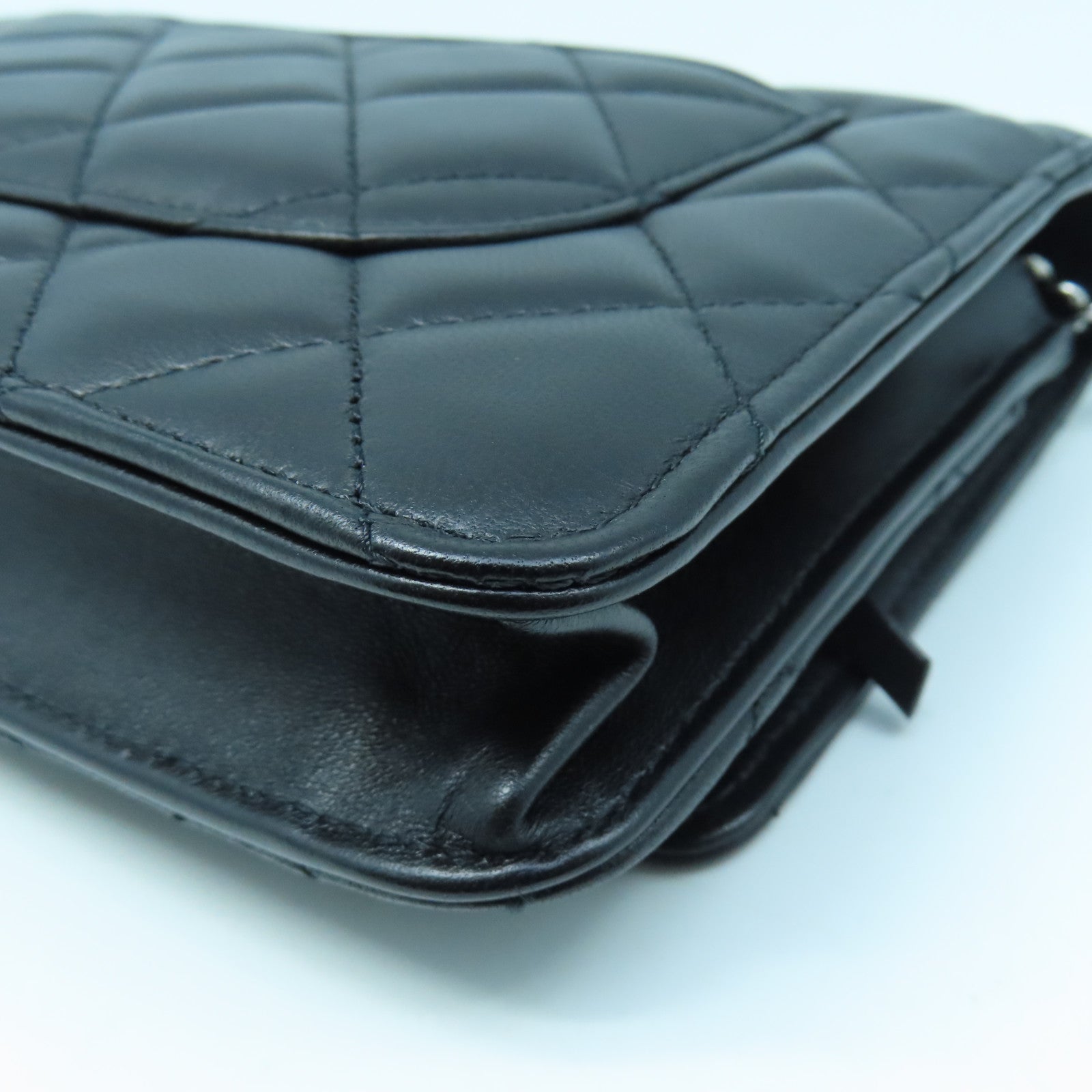 CHANEL Rhombus Sheepskin Leather Wallet On Chain Silver Buckle Wallet Shoulder Bag Black