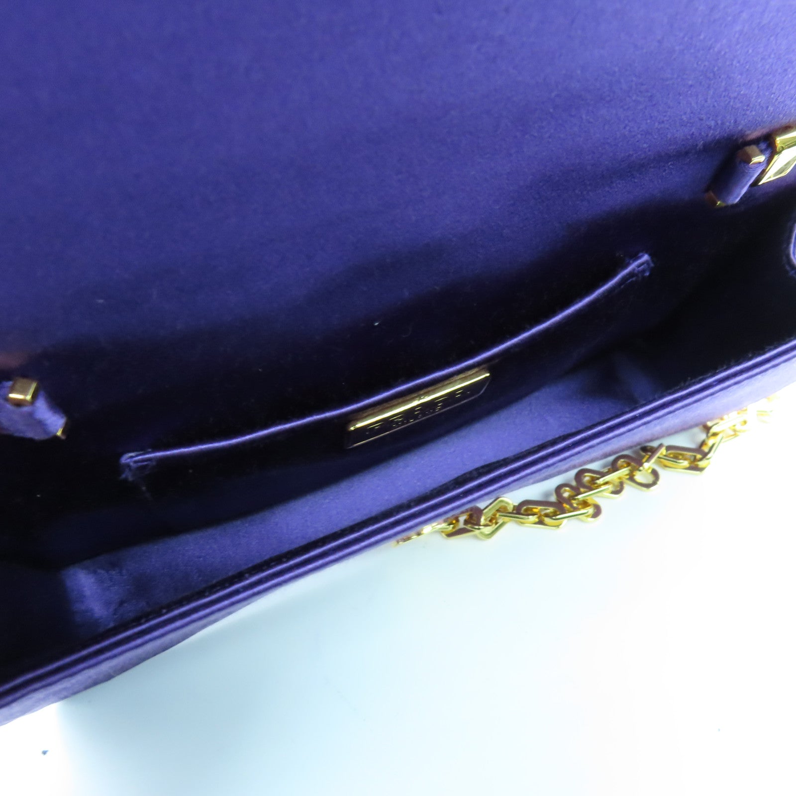PRADA Clystal Embeillshed Satin Clutch金扣链带肩背袋紫色