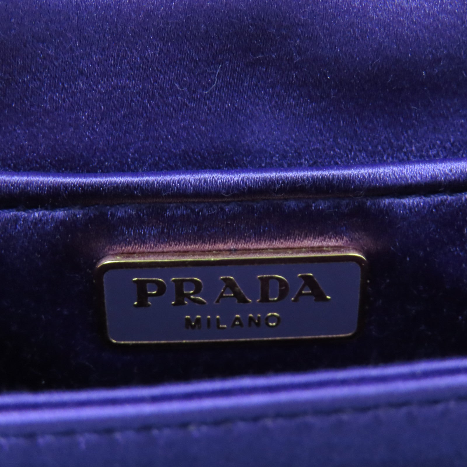 PRADA Clystal Embeillshed Satin Clutch金扣链带肩背袋紫色