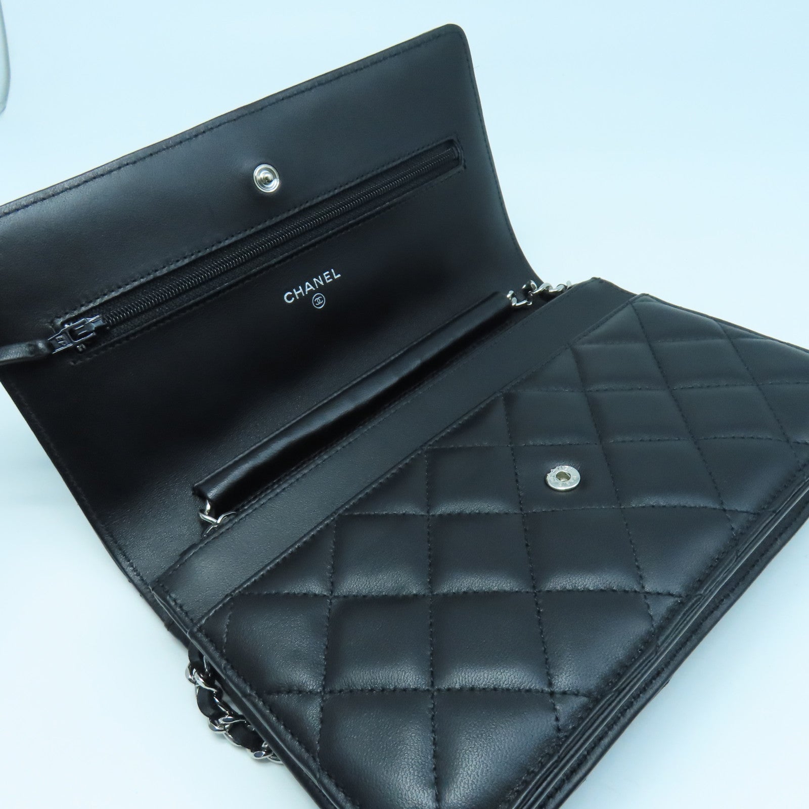 CHANEL Rhombus Sheepskin Leather Wallet On Chain Silver Buckle Wallet Shoulder Bag Black