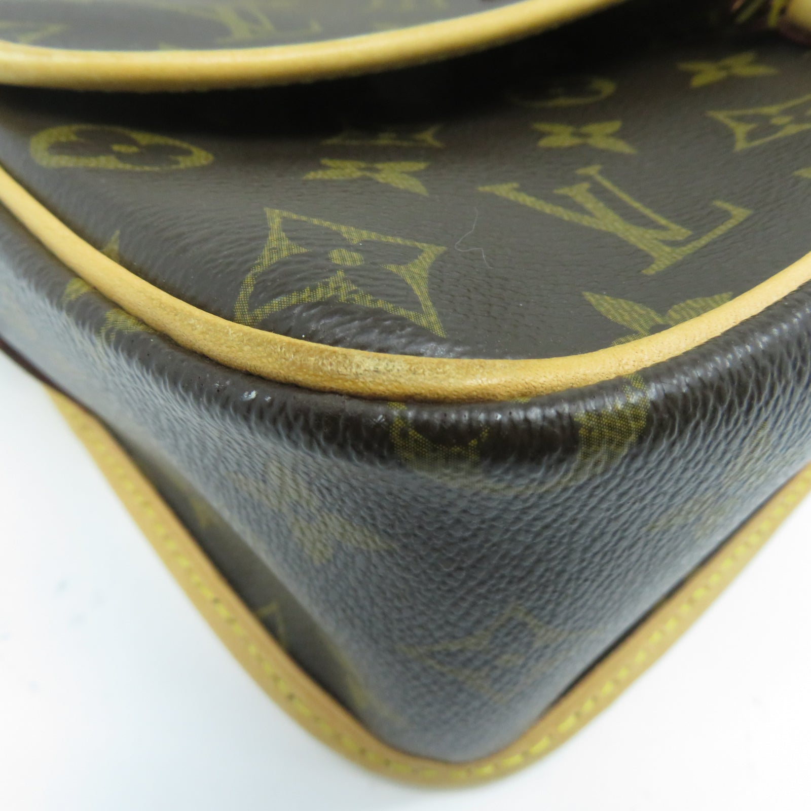 LOUIS VUITTON Monogram Sologne金扣肩背袋啡色