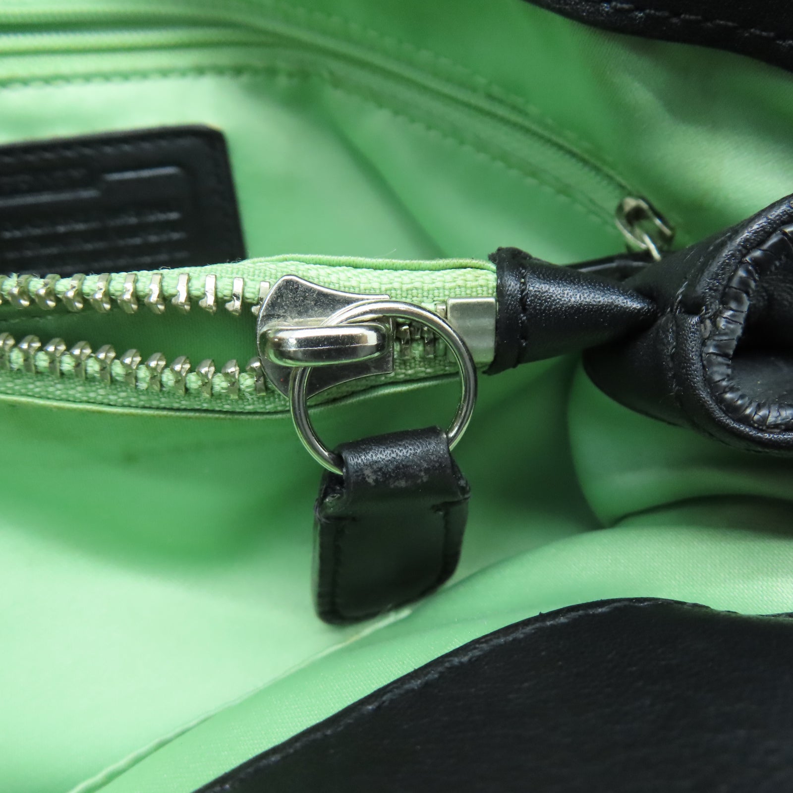 COACH 牛皮皮革Shoulder Bag銀扣肩背袋黑色