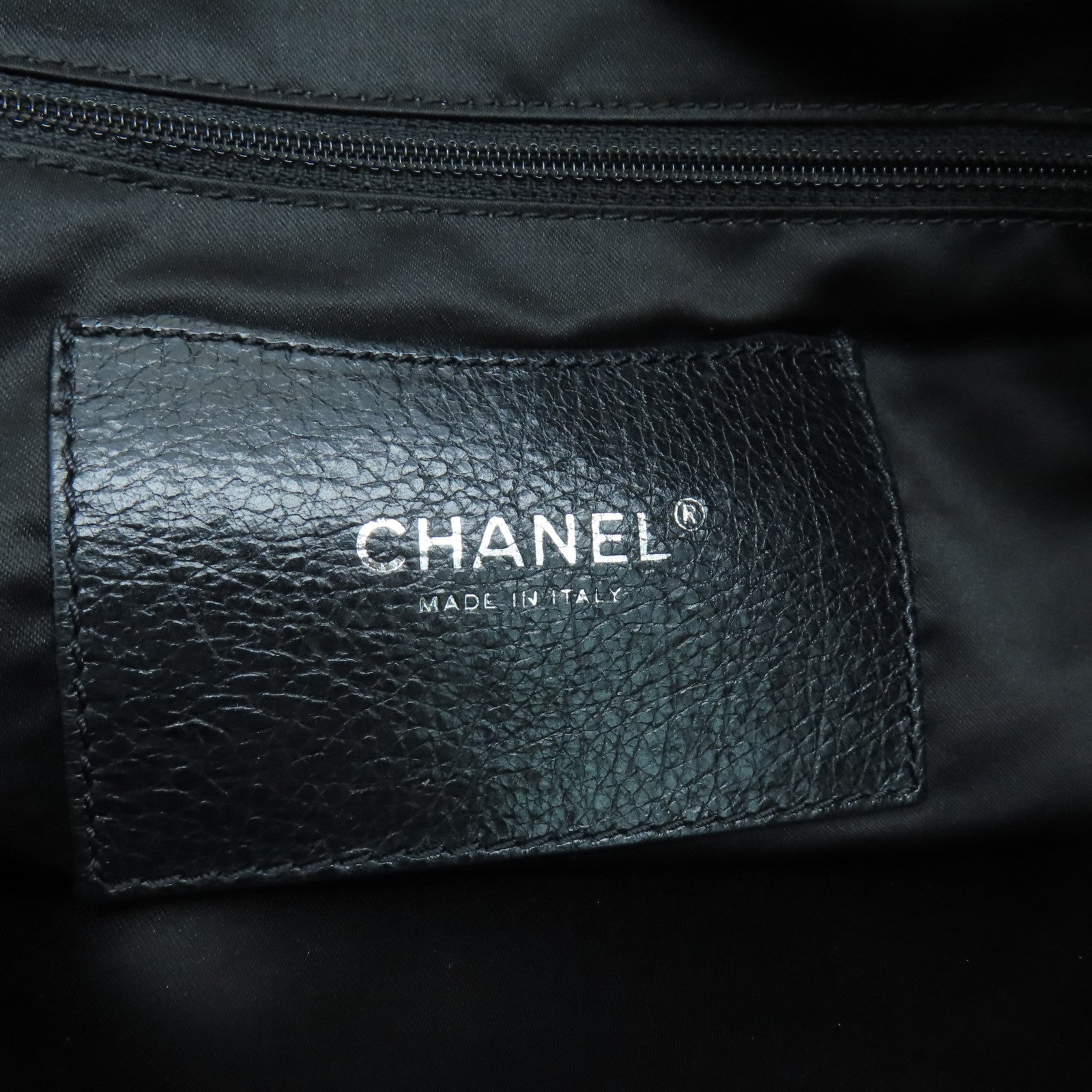 CHANEL 【激減優惠】菱格菱格Shoulder Bag銀扣肩背袋黑色