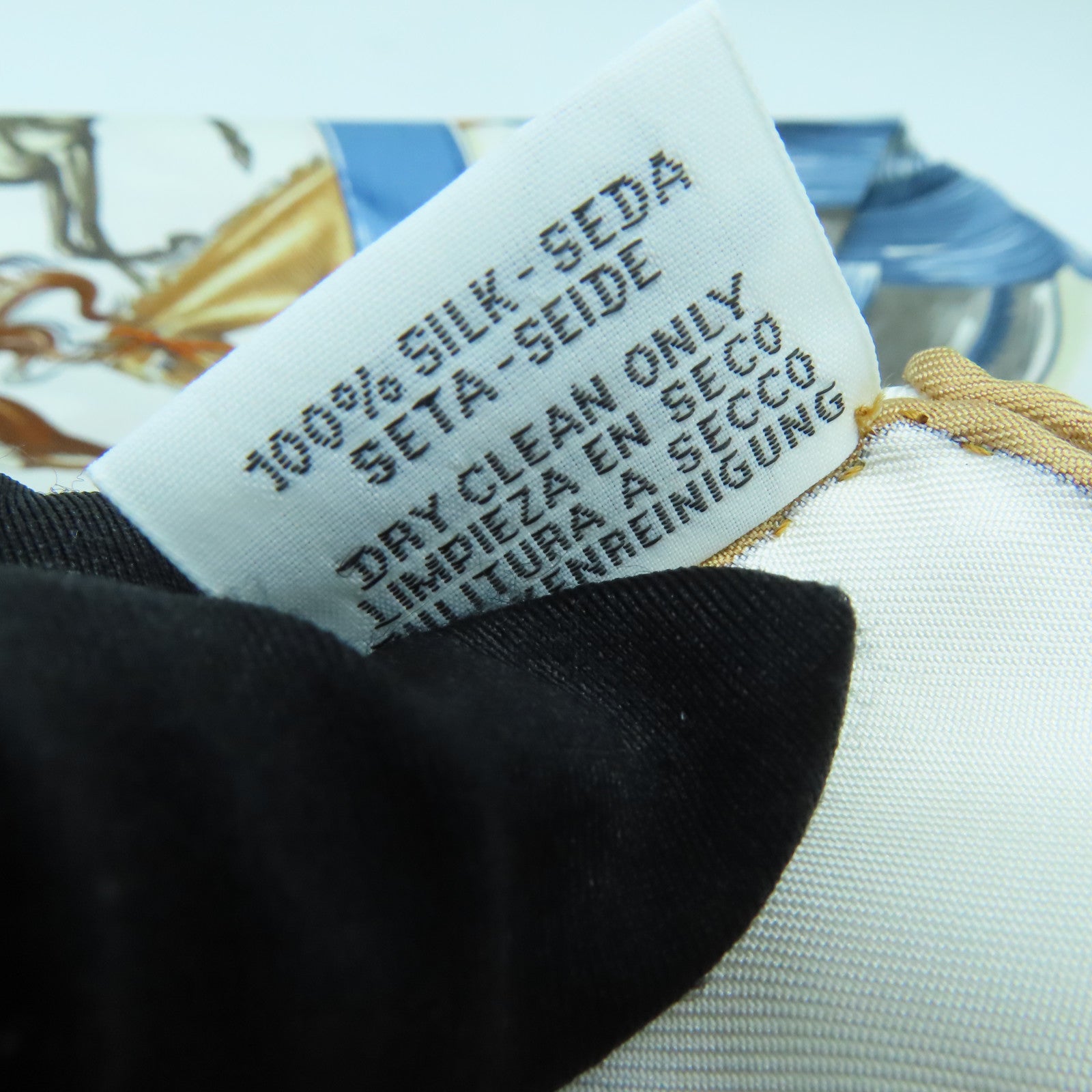 HERMES 丝质Scarf 90丝巾白色/蓝色/灰色
