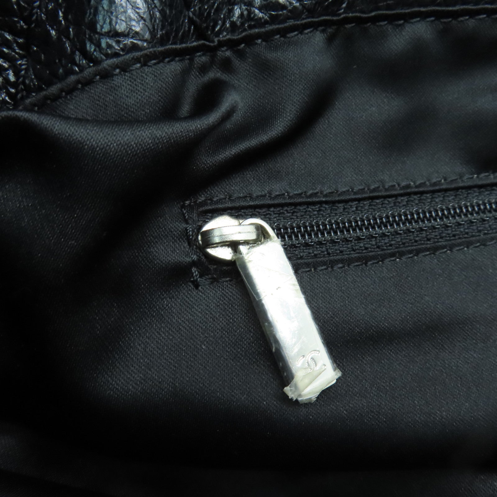 CHANEL 【激減優惠】菱格菱格Shoulder Bag銀扣肩背袋黑色