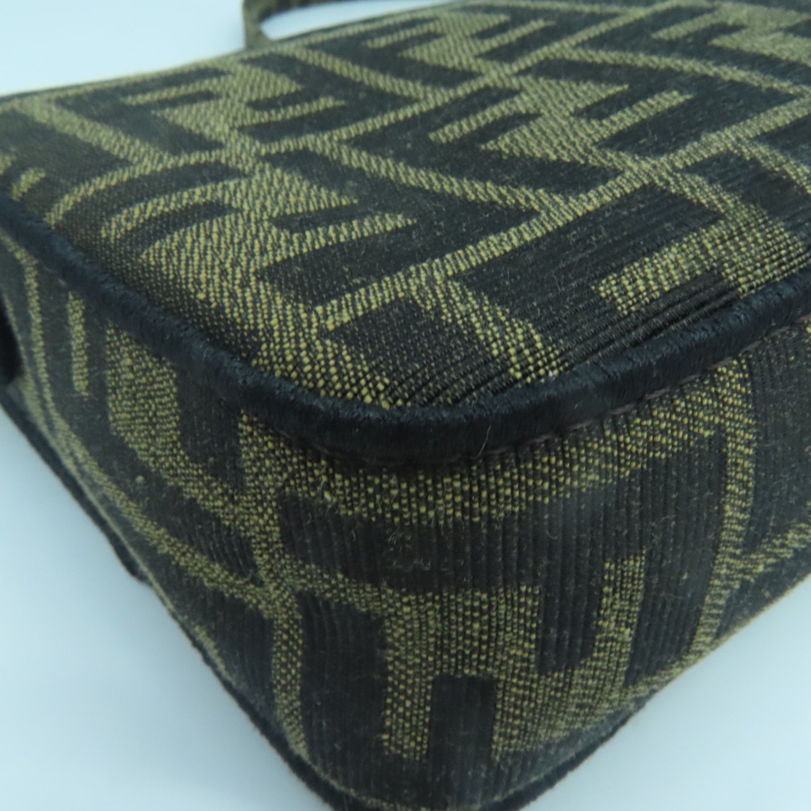 FENDI 帆布Chain Shoulder金扣鏈帶肩背袋棕色