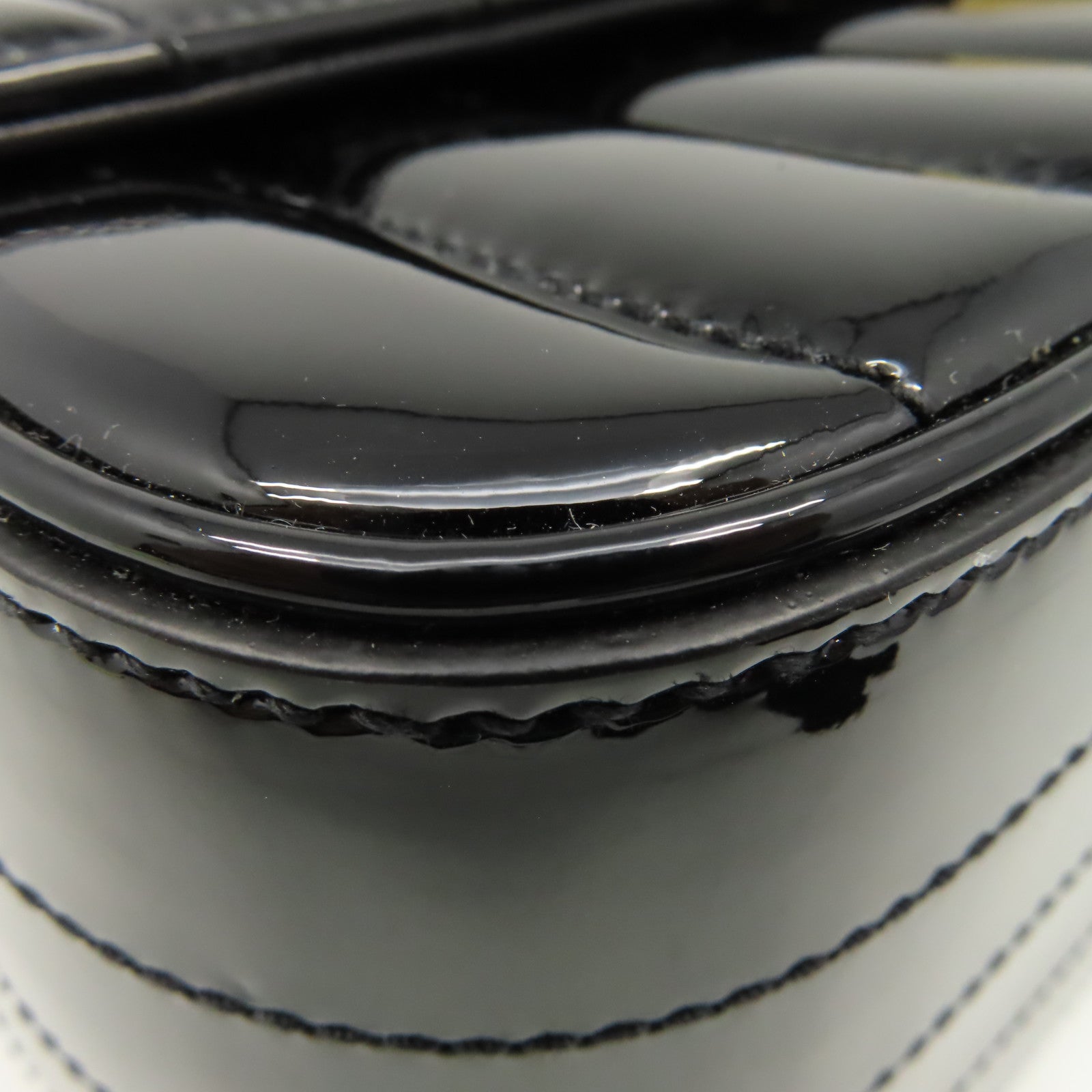 SAINT LAURENT 漆皮皮革Vicky Large Shoulder Bag金扣肩背袋黑色