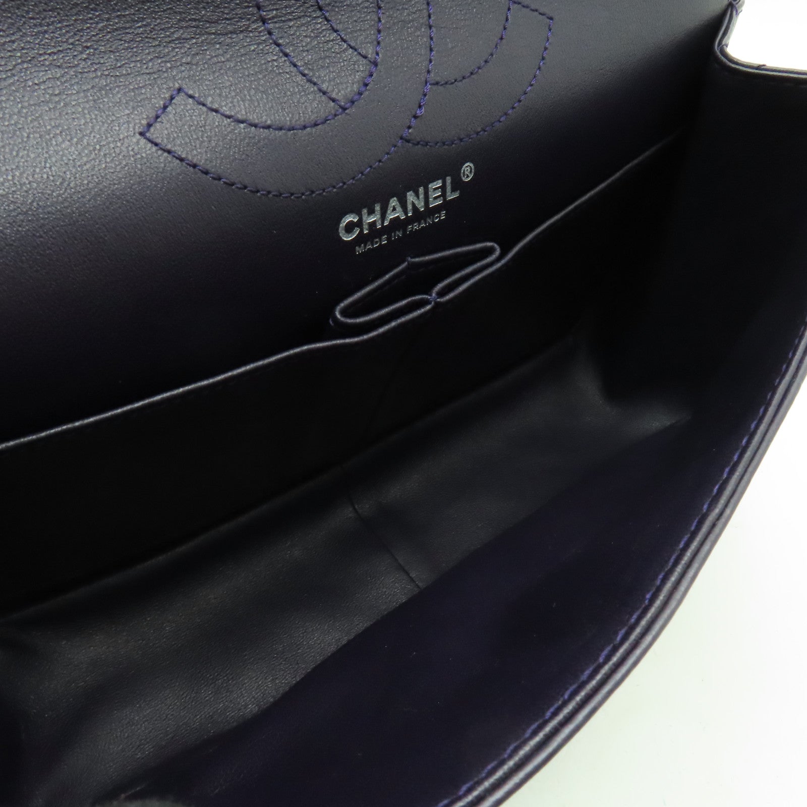 CHANEL 菱格Aged Calf皮革2.55銀扣鏈帶肩背袋紫色