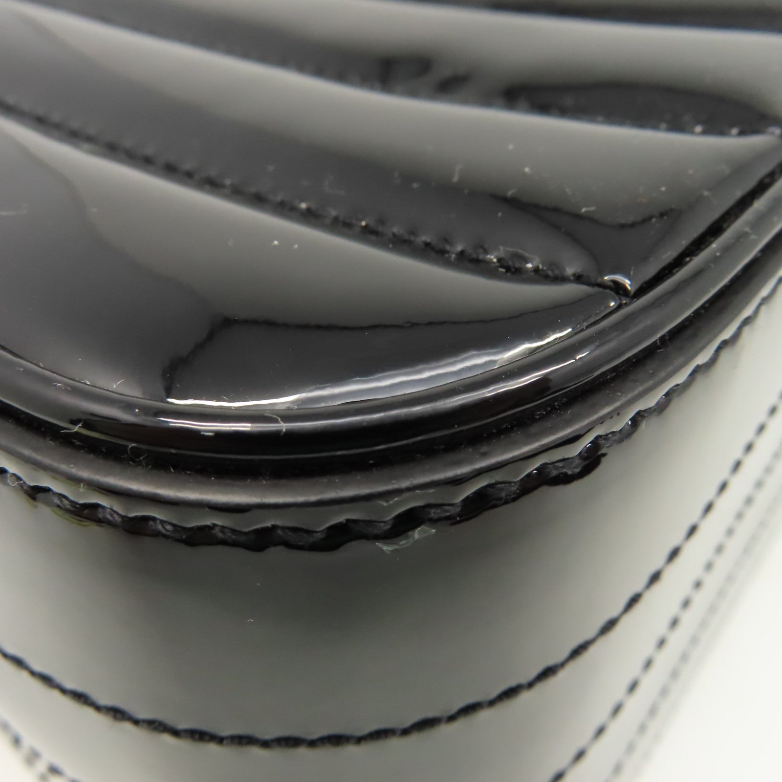 SAINT LAURENT 漆皮皮革Vicky Large Shoulder Bag金扣肩背袋黑色
