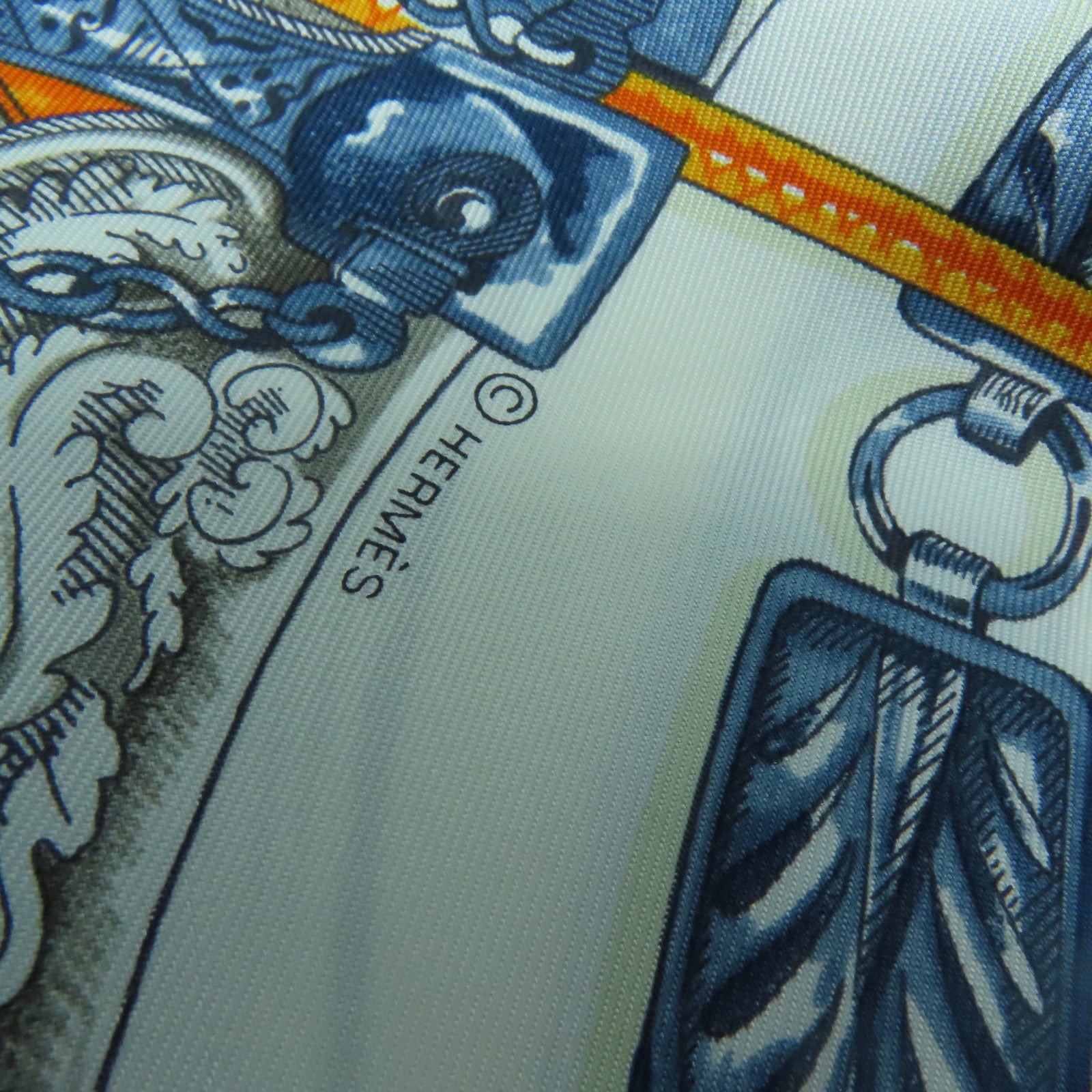 HERMES 丝质Scarf 90丝巾白色/蓝色/灰色