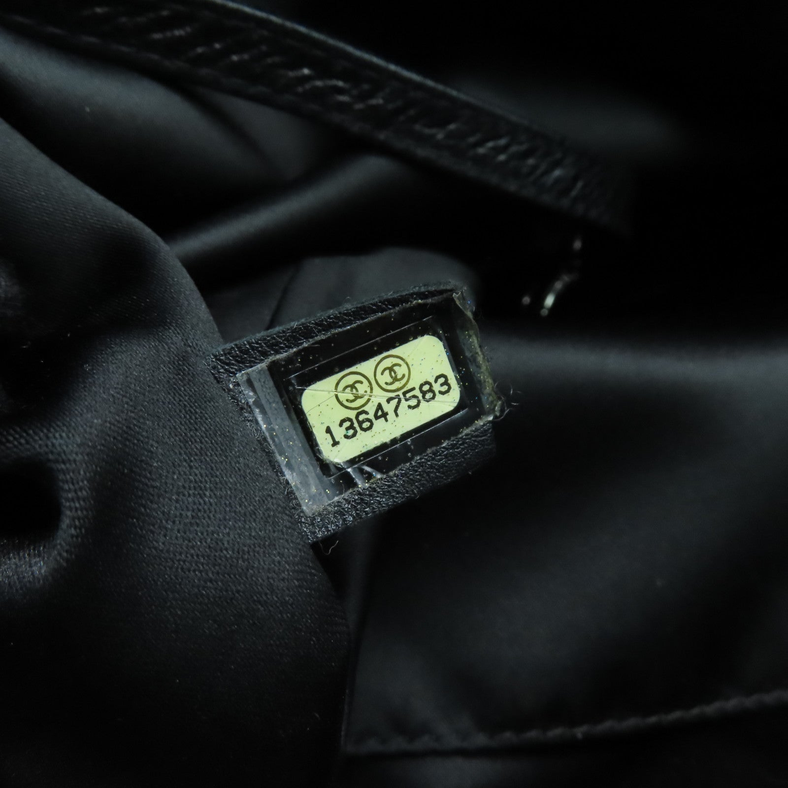 CHANEL 【激減優惠】菱格菱格Shoulder Bag銀扣肩背袋黑色