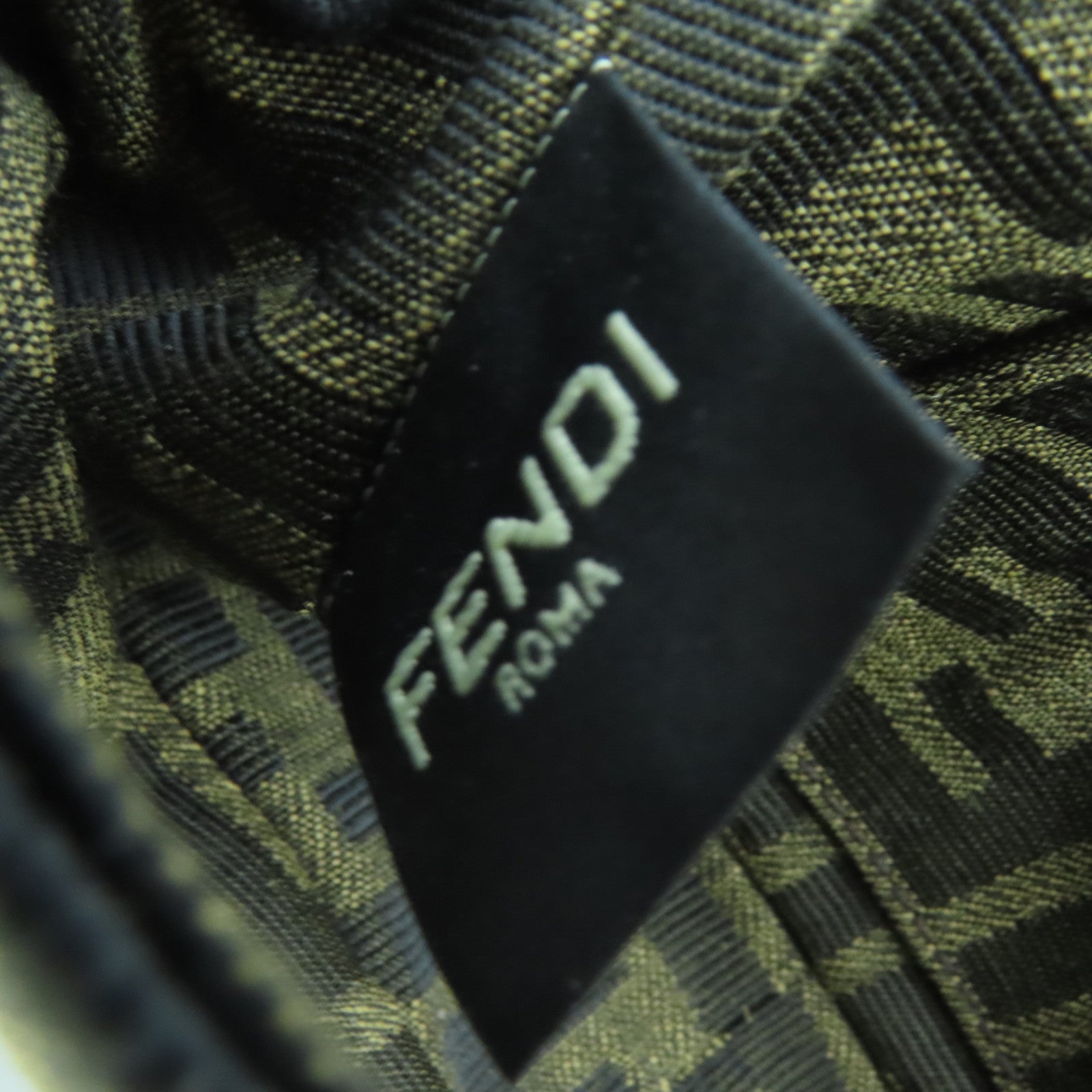FENDI 帆布Chain Shoulder金扣鏈帶肩背袋棕色