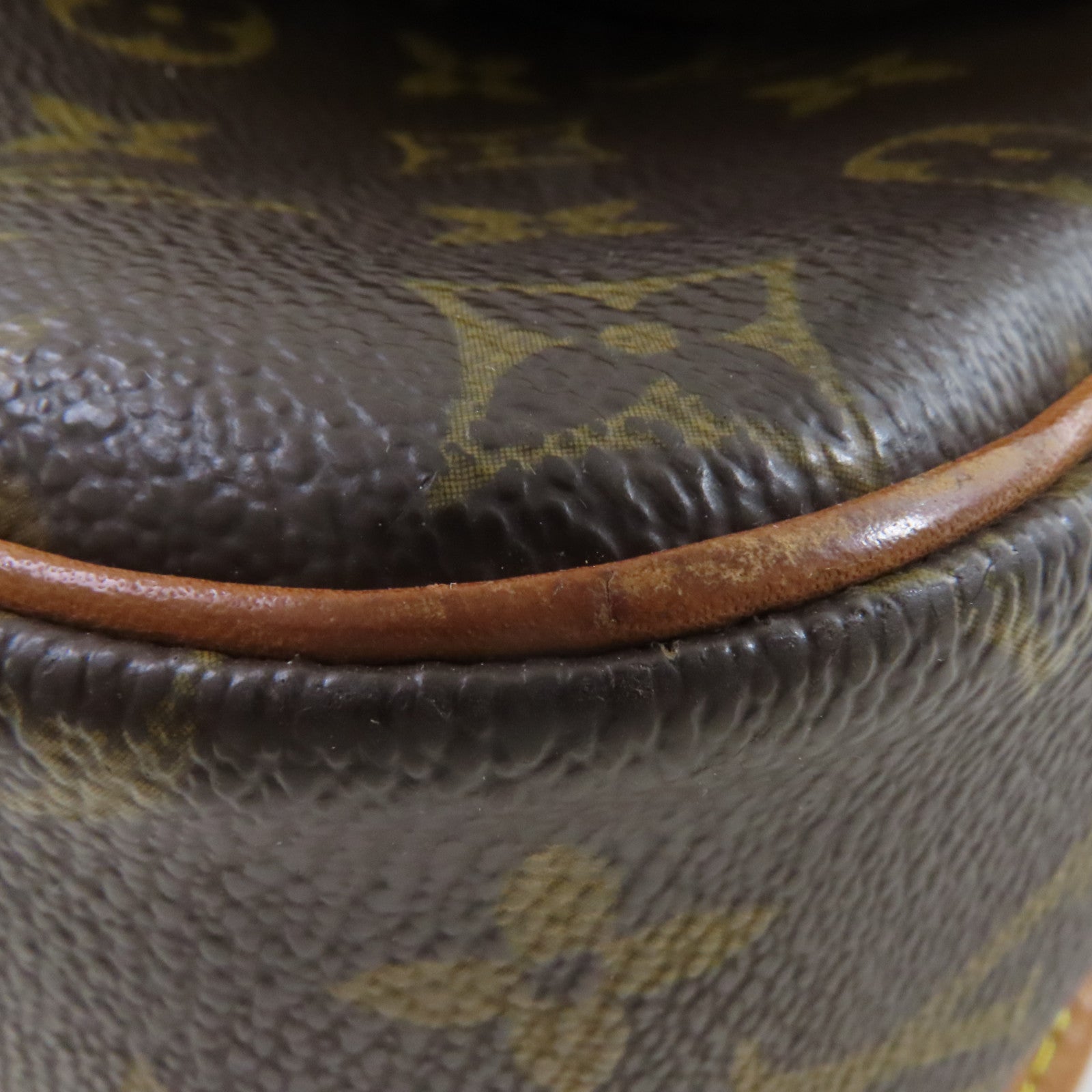 LOUIS VUITTON Monogram Sologne Shoulder Bag金扣肩背袋啡色