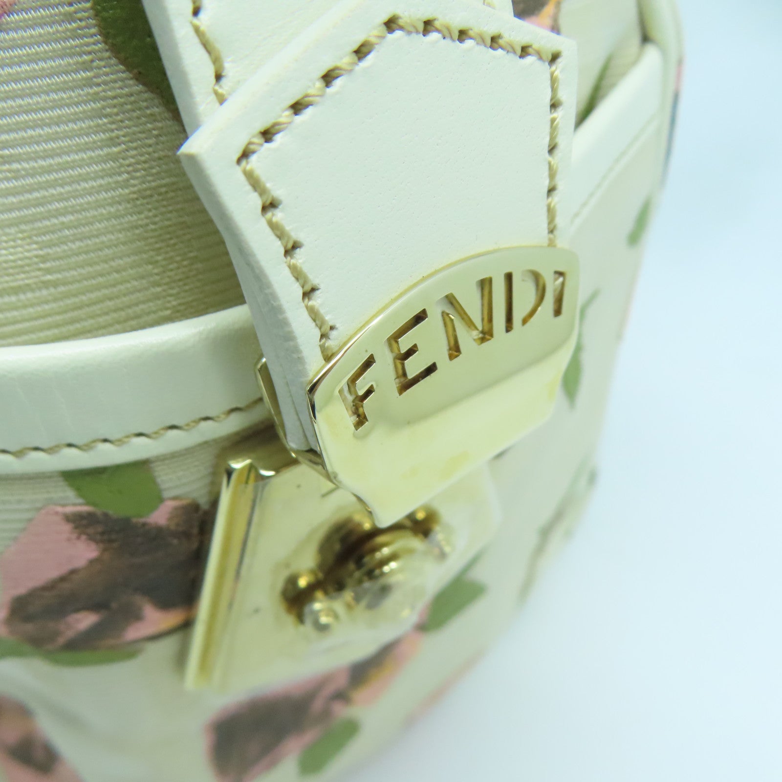 FENDI 【激減優惠】帆布Hand Bag金扣手挽袋米色