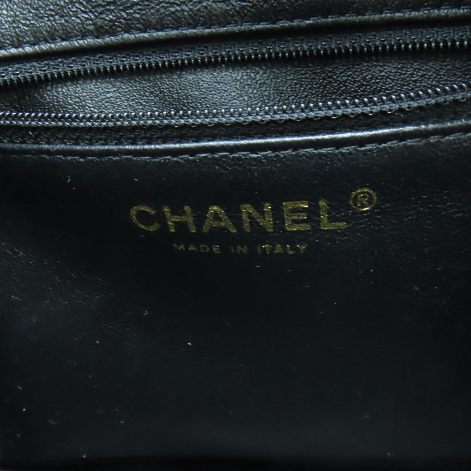 CHANEL 菱格羊皮皮革Chain Shoulder金扣鏈帶肩背袋黑色