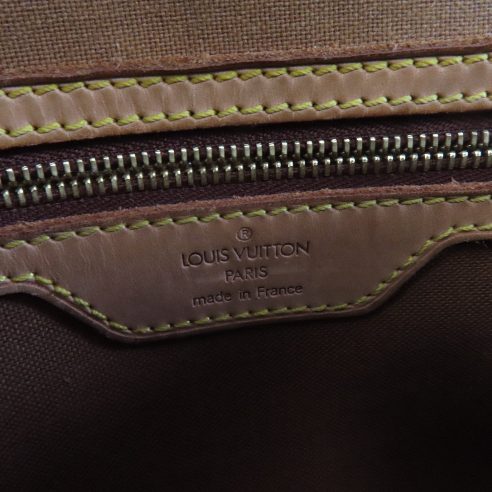 LOUIS VUITTON Monogram Sologne Shoulder Bag金扣肩背袋啡色