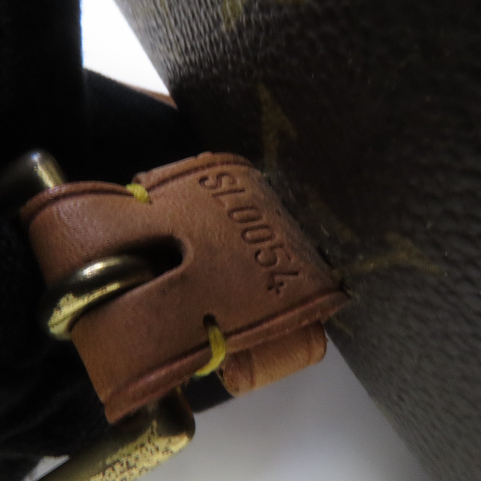 LOUIS VUITTON Monogram Sologne Shoulder Bag金扣肩背袋啡色