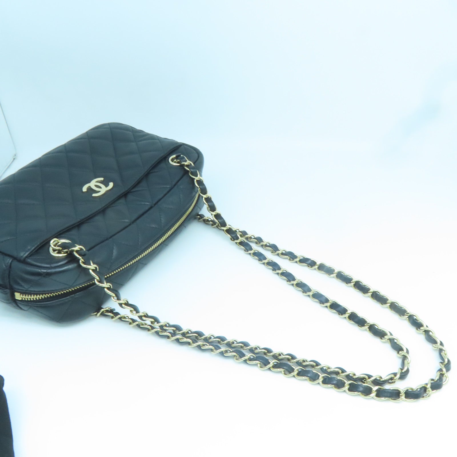 CHANEL 菱格羊皮皮革Chain Shoulder金扣鏈帶肩背袋黑色