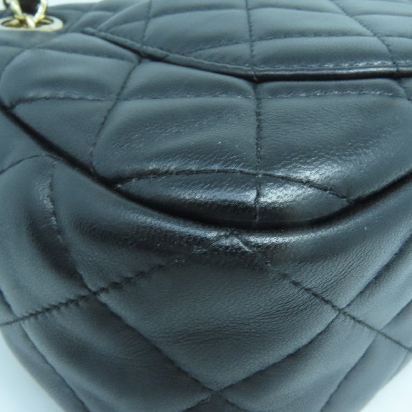 CHANEL 菱格羊皮皮革Chain Shoulder金扣鏈帶肩背袋黑色