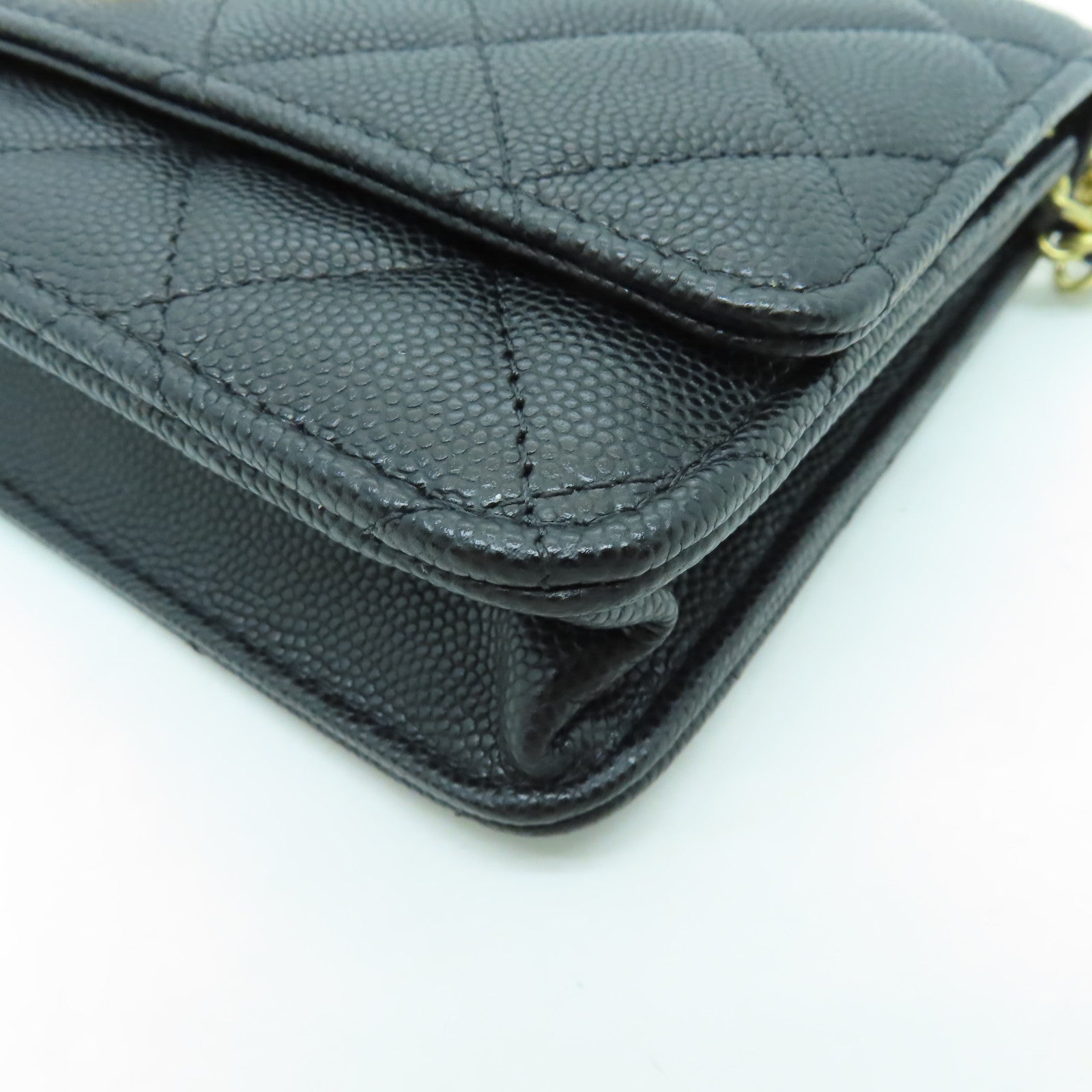 CHANEL 菱格Caviar皮革Chain Shoulder金扣鏈帶肩背袋黑色