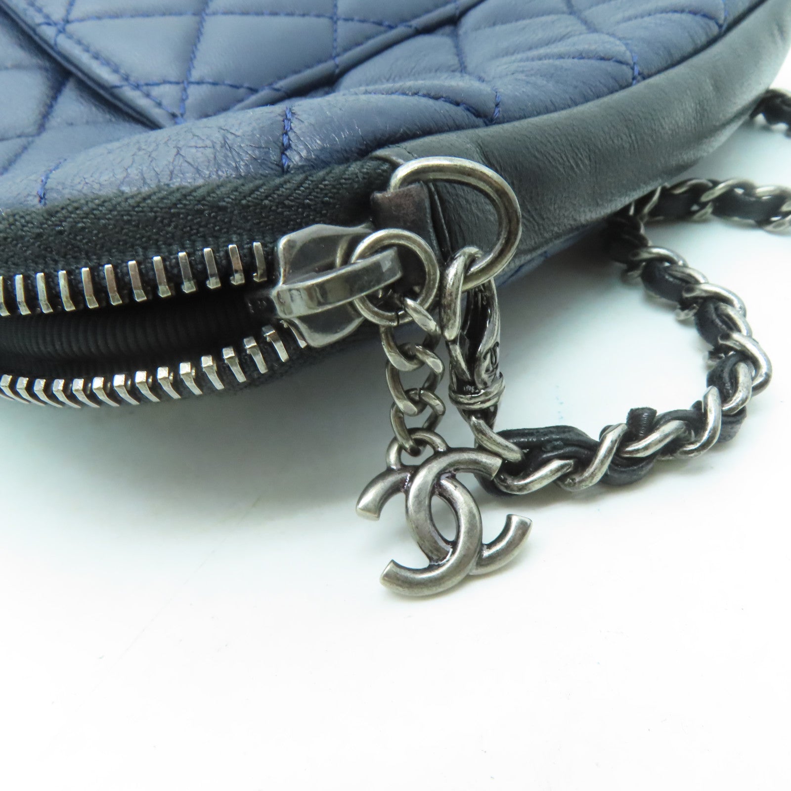 CHANEL 菱格牛皮皮革Chain Shoulder銀扣鏈帶肩背袋深藍色