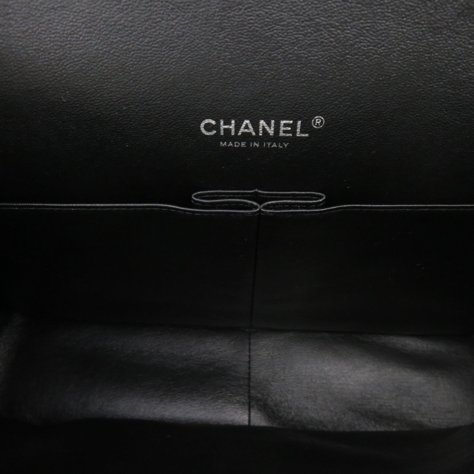 CHANEL 【激减优惠】菱格漆皮皮革Maxi Classic Flap Bag银扣链带肩背袋黑色