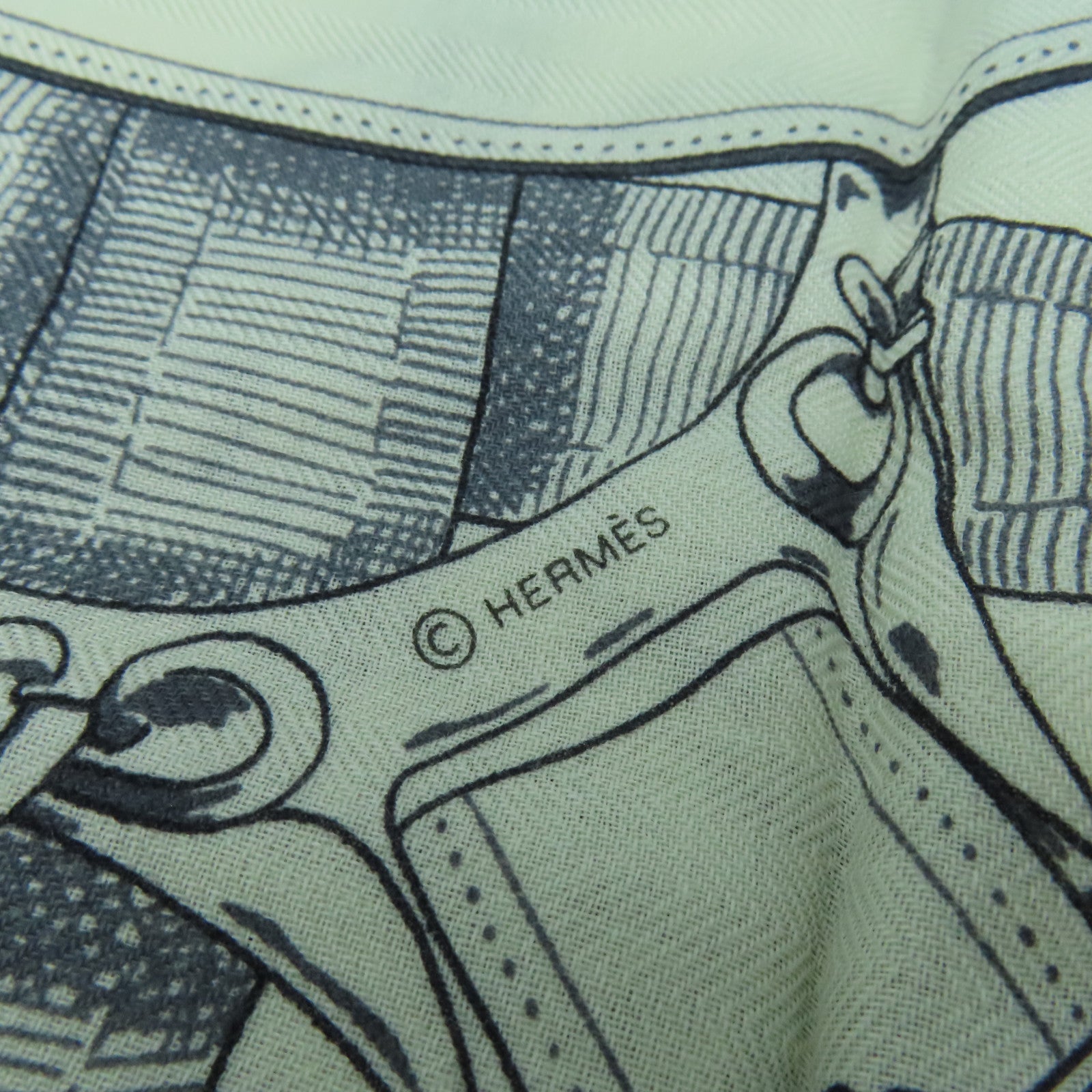 HERMES 羊絨/絲質Scarf 140X140圍巾米色/藍色/黃色